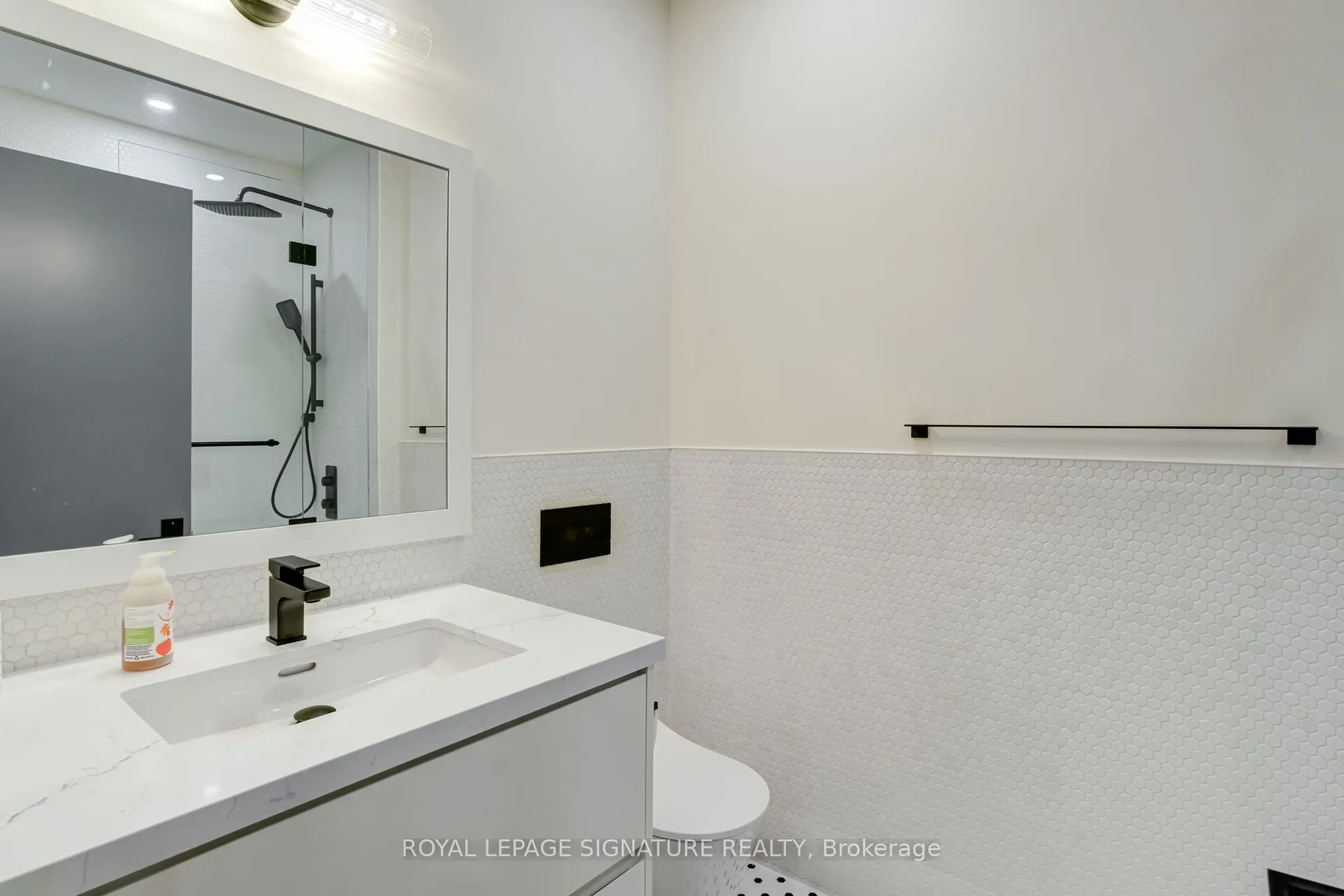 27 Scotland Road, #Lower Level