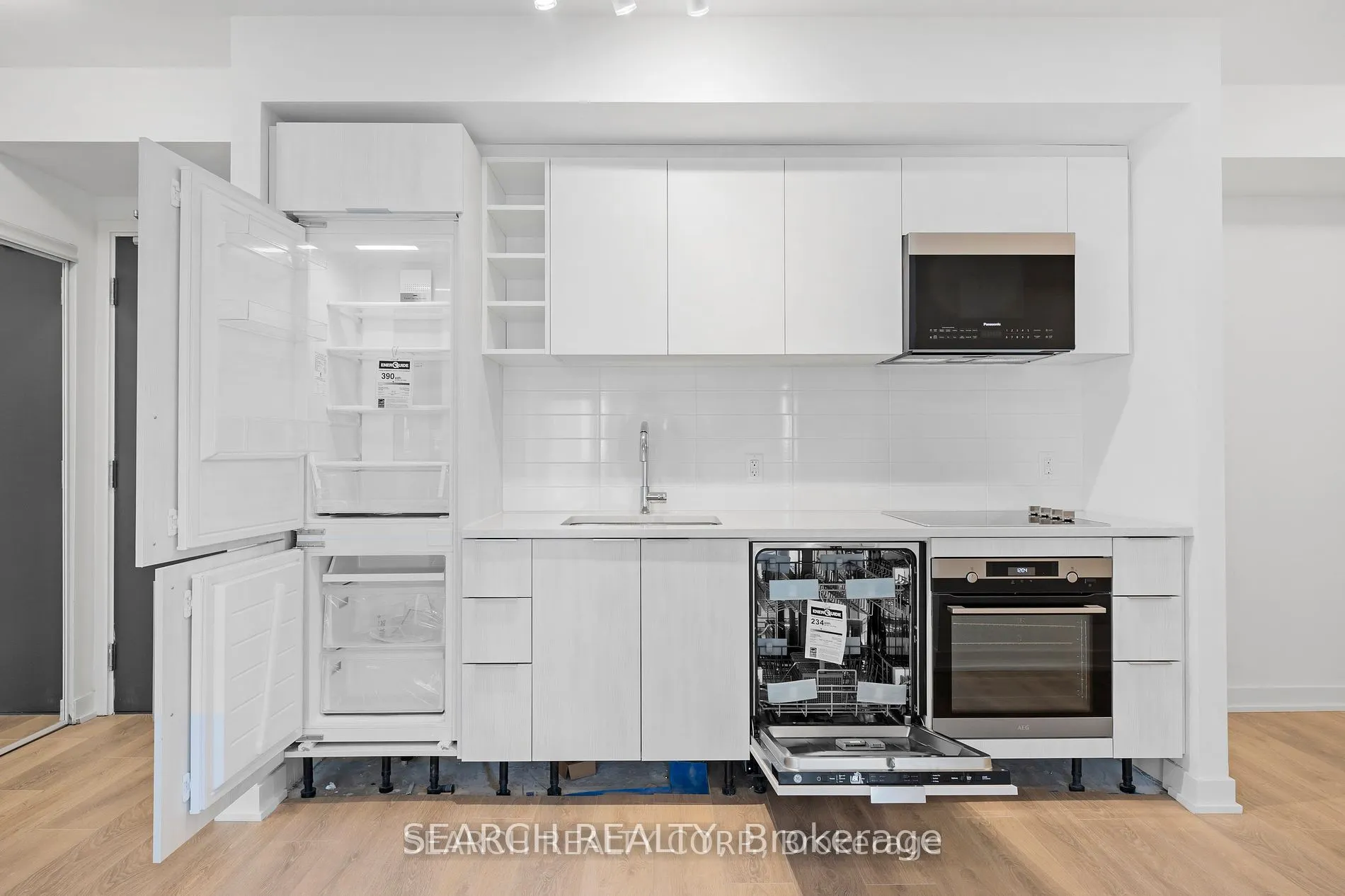 2033 Kennedy Road, #620