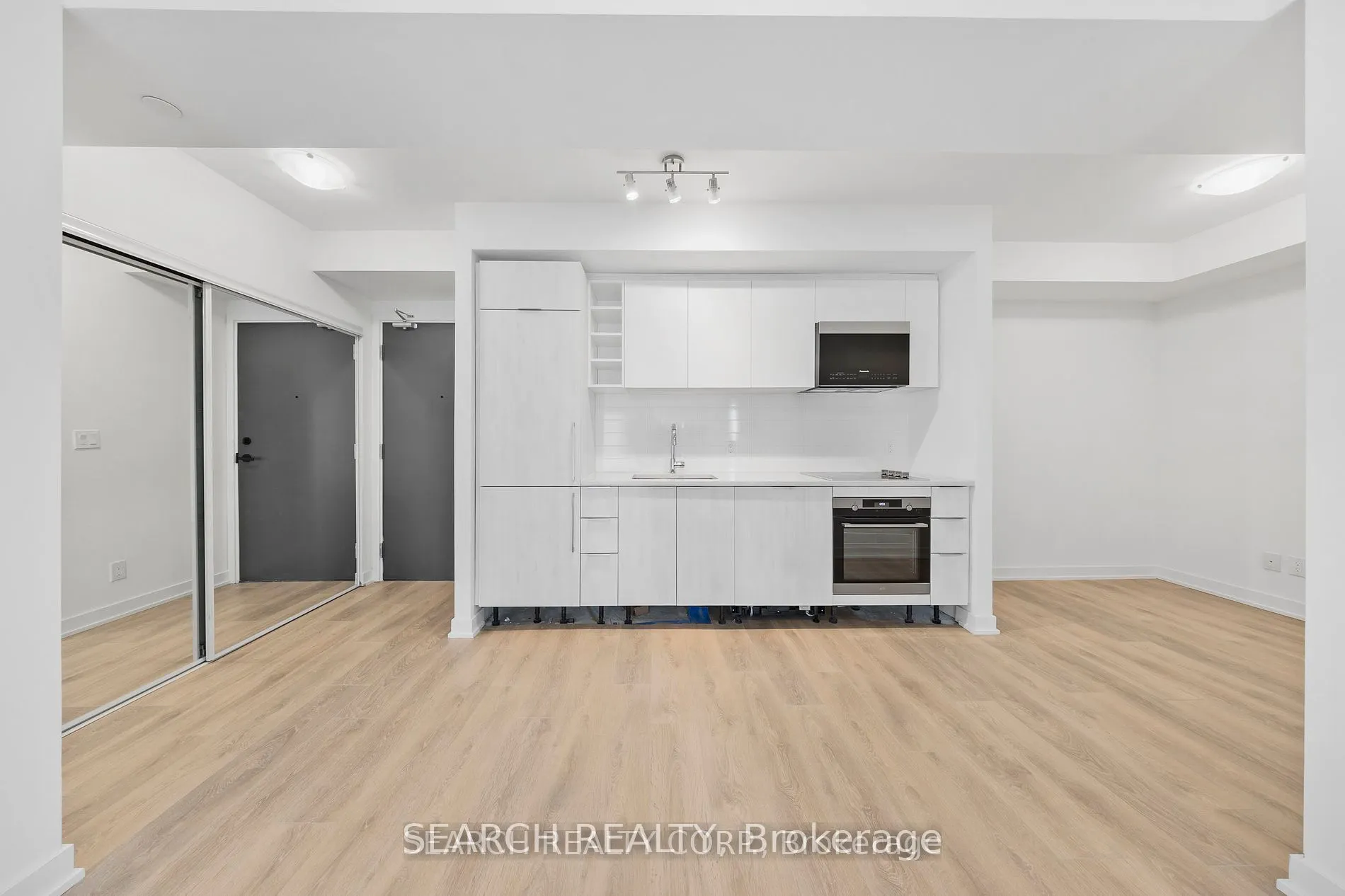 2033 Kennedy Road, #620