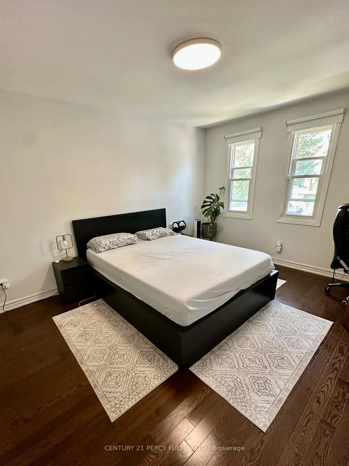 30 Harbord Crescent