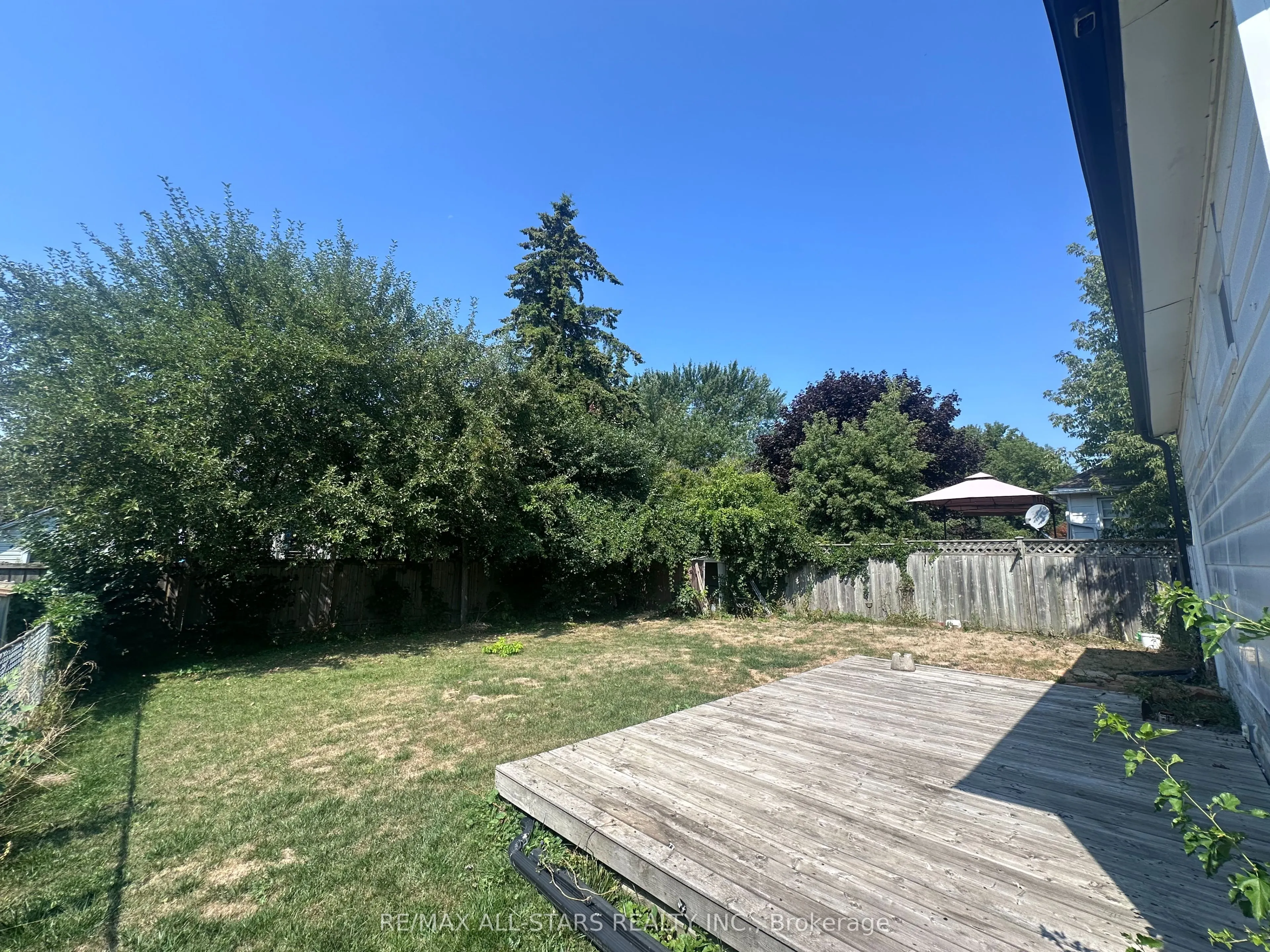 86 Cromwell Avenue