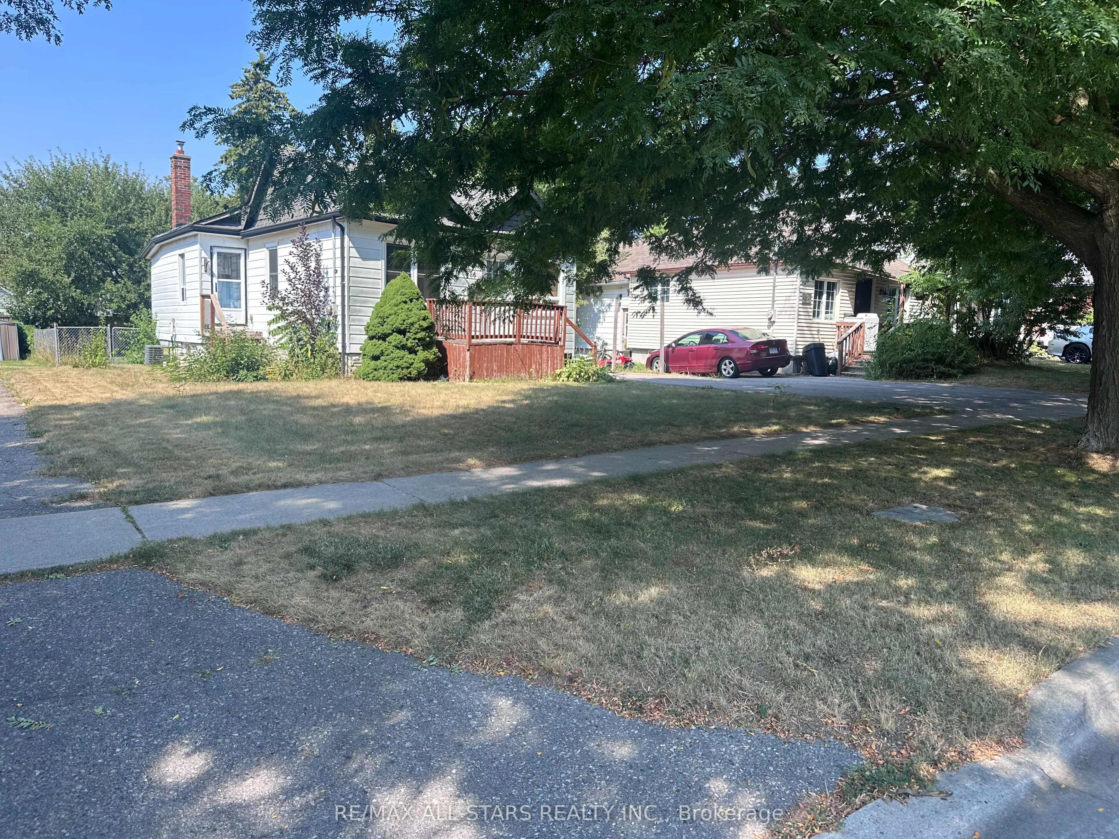 86 Cromwell Avenue