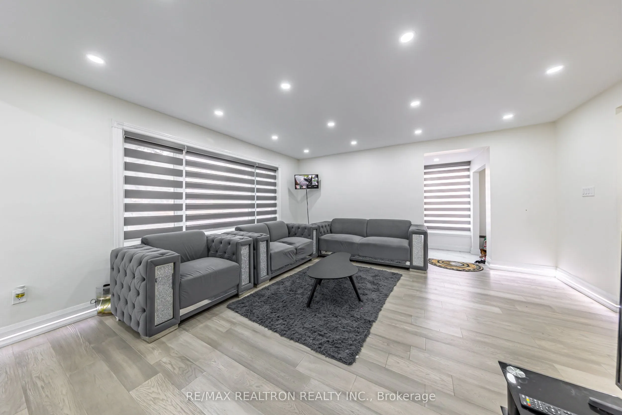 111 Mossbank Drive, #Upper Level