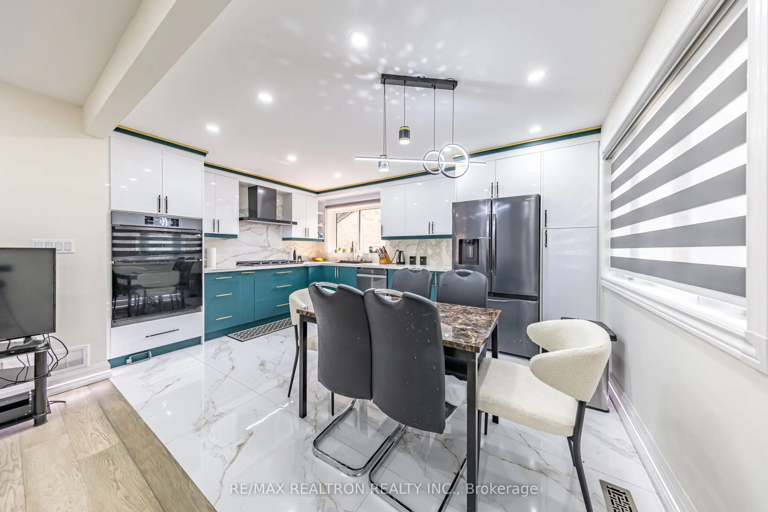 111 Mossbank Drive, #Upper Level