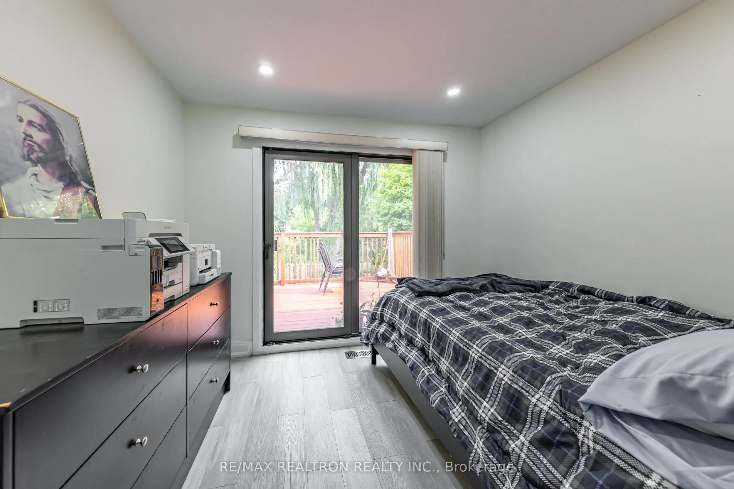111 Mossbank Drive, #Upper Level