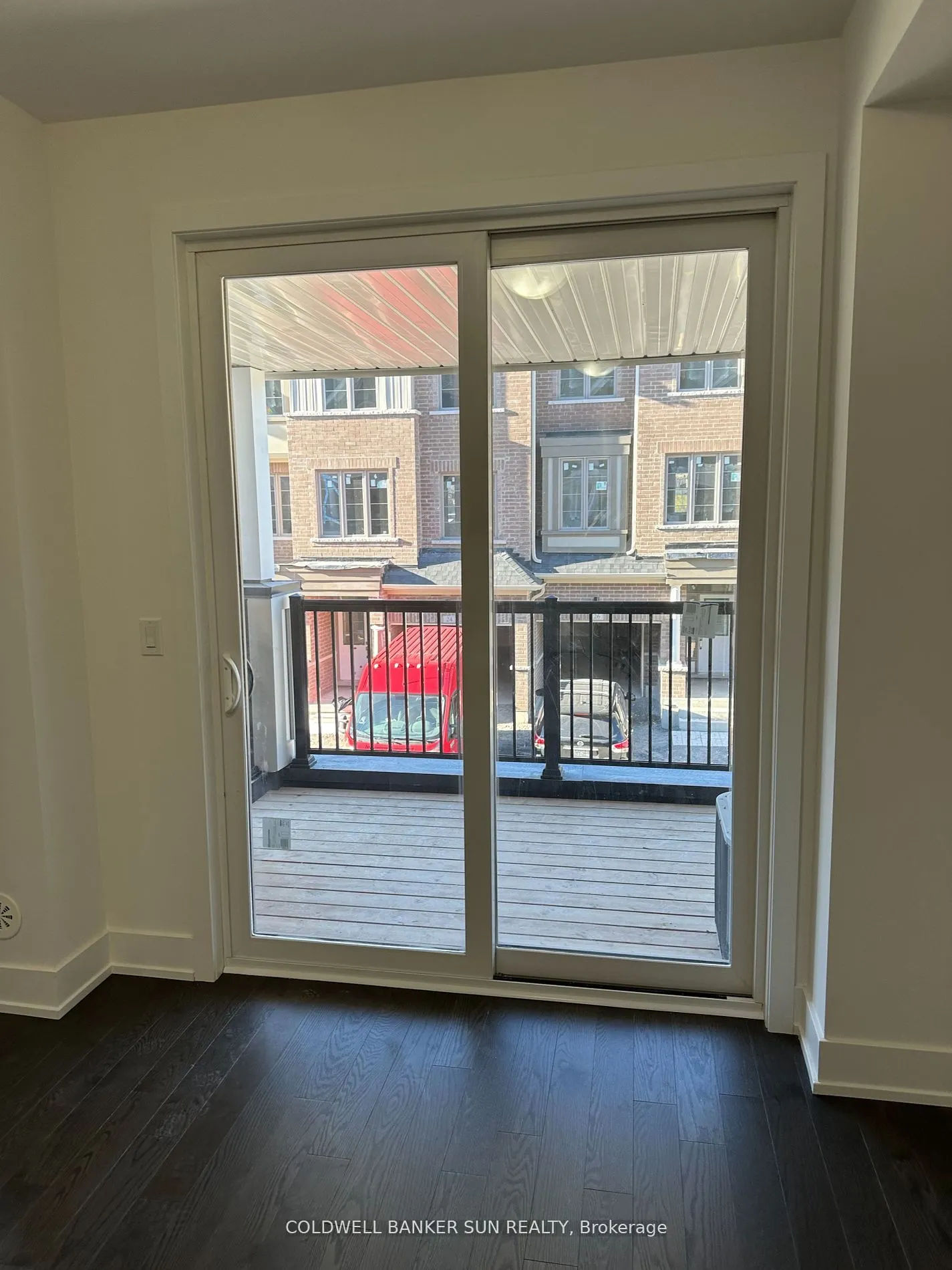 25 Waterside Way, #25