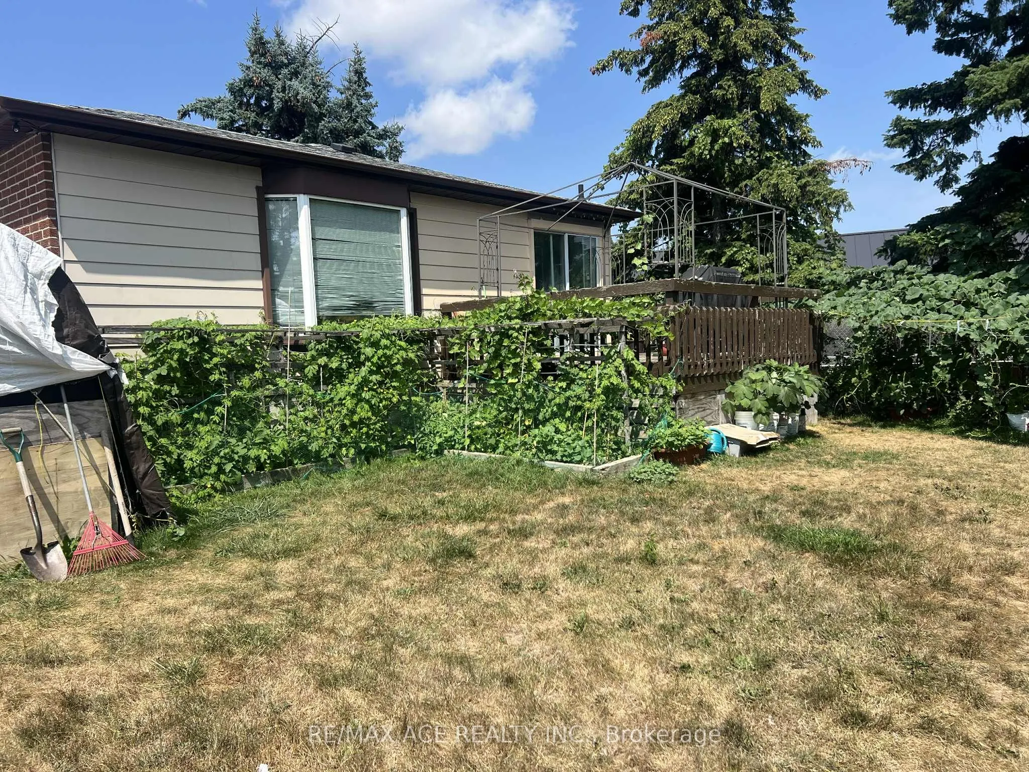 33 Crow Trail