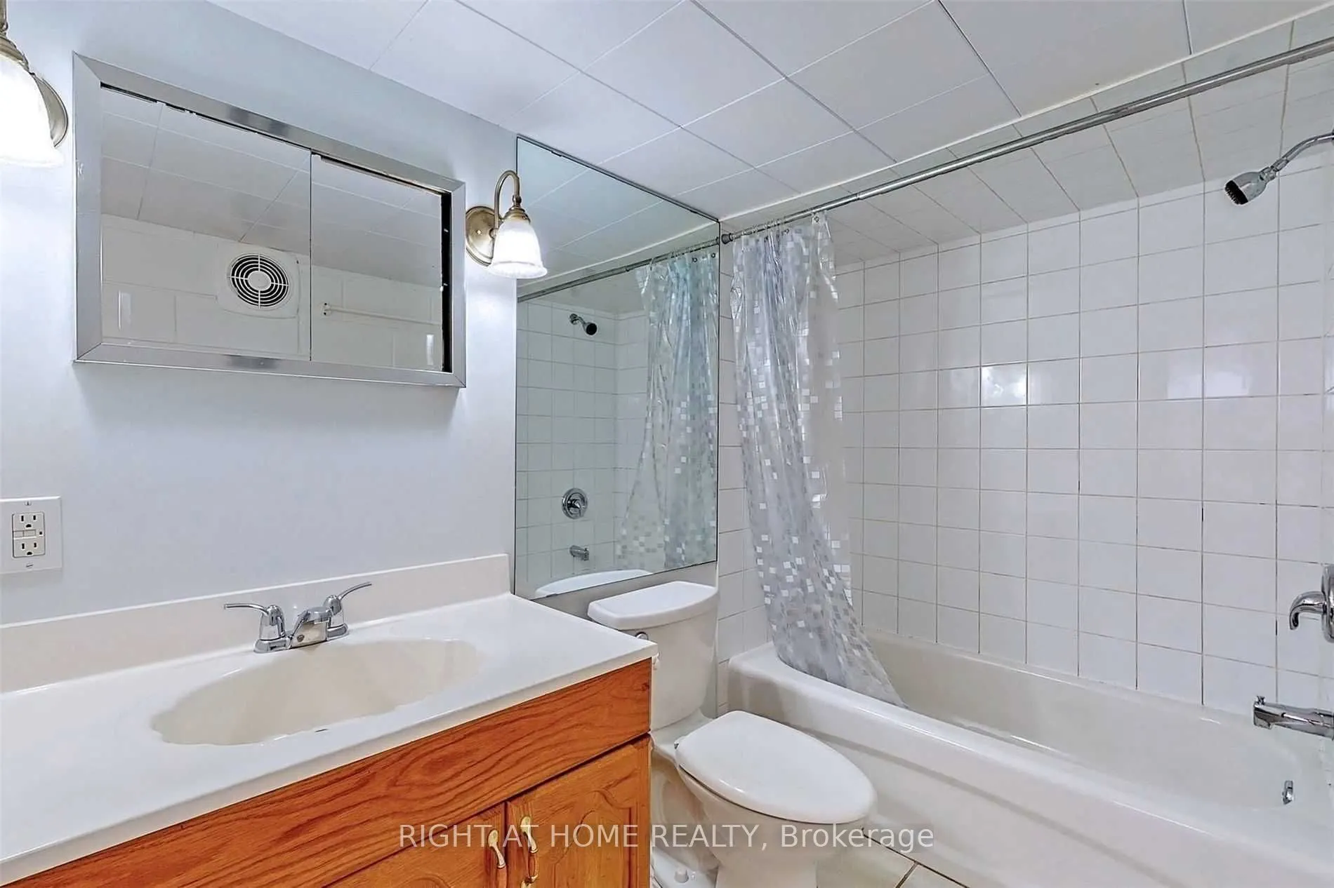 14 Ripon Road, #Lower