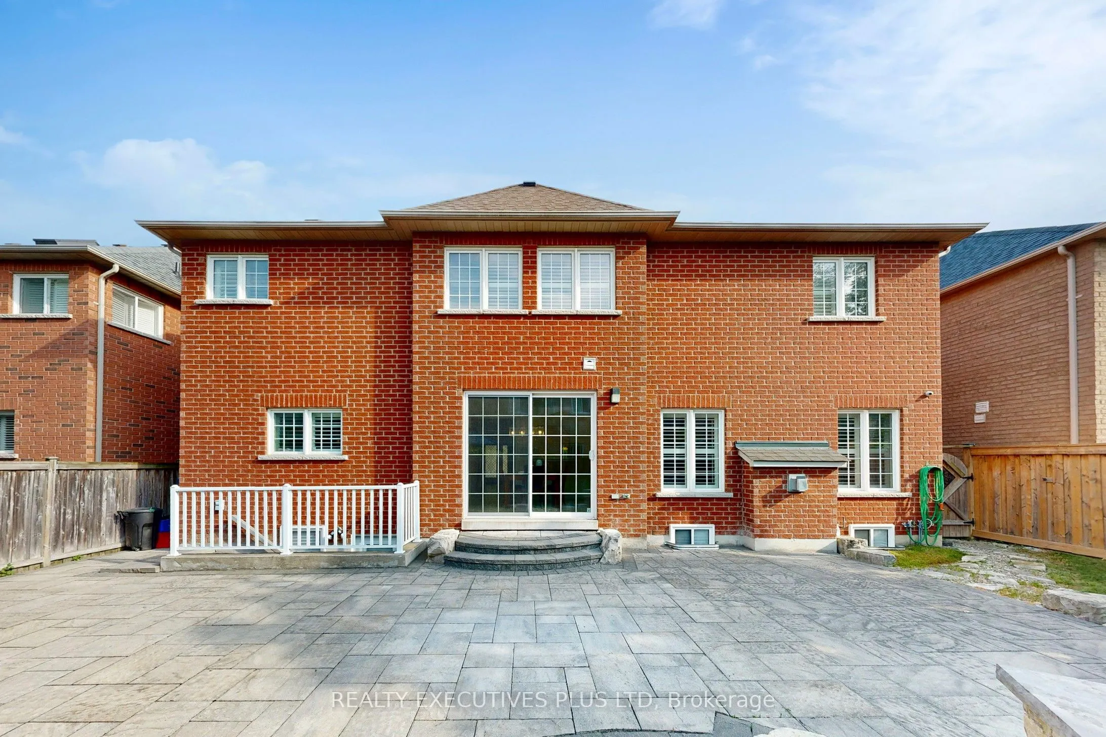 29 Weston Crescent