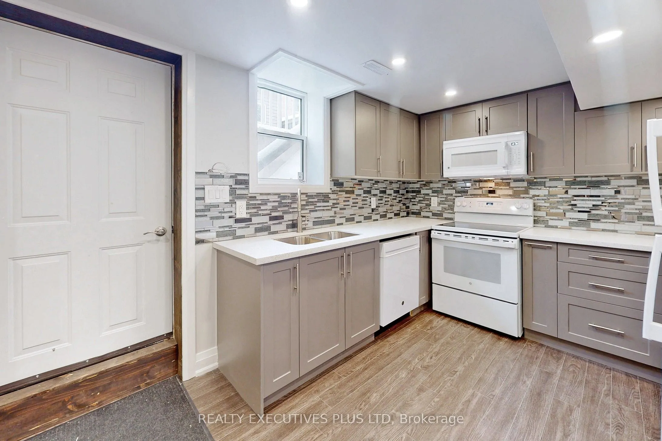 29 Weston Crescent