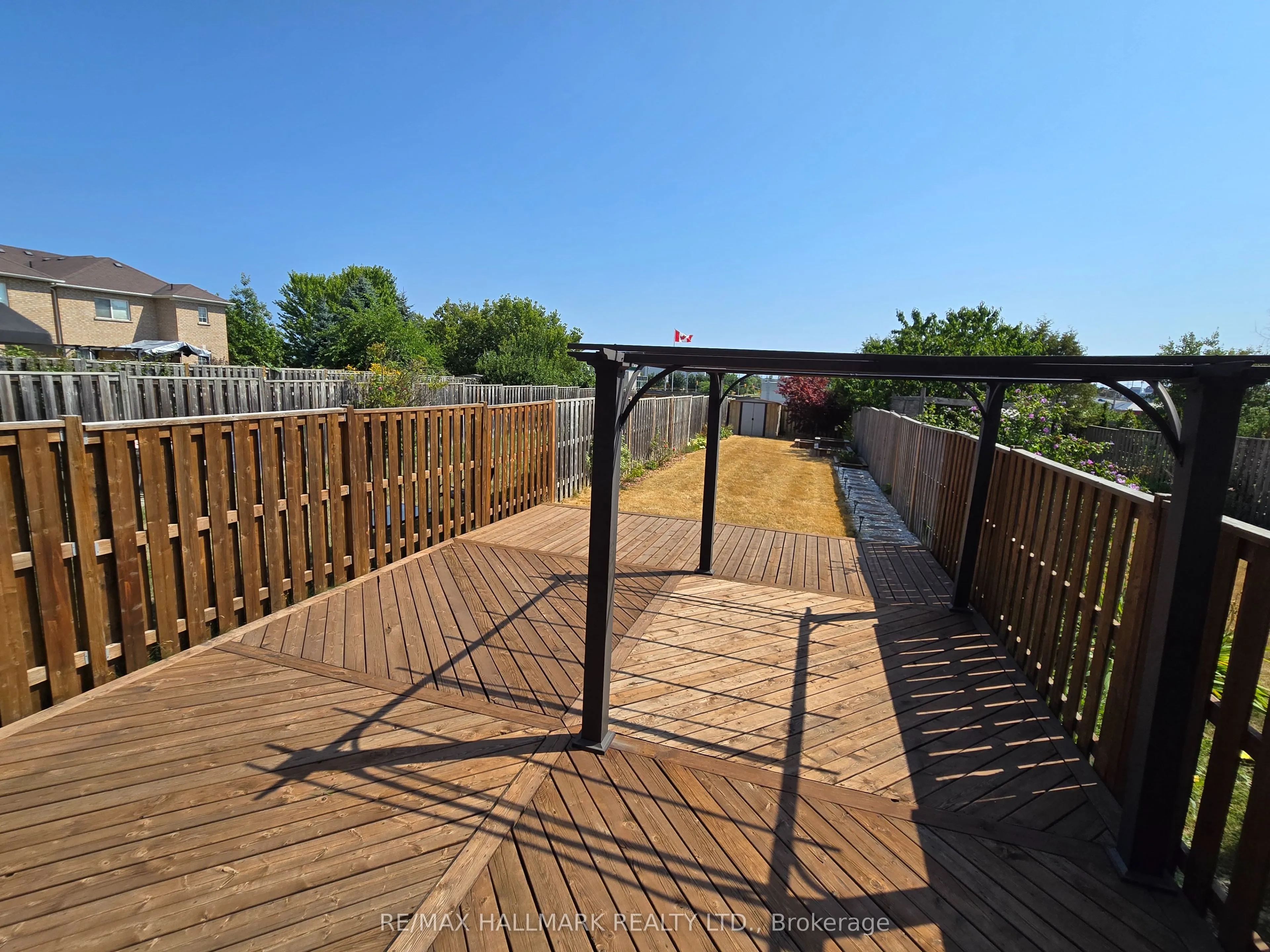 104 Oceanpearl Crescent