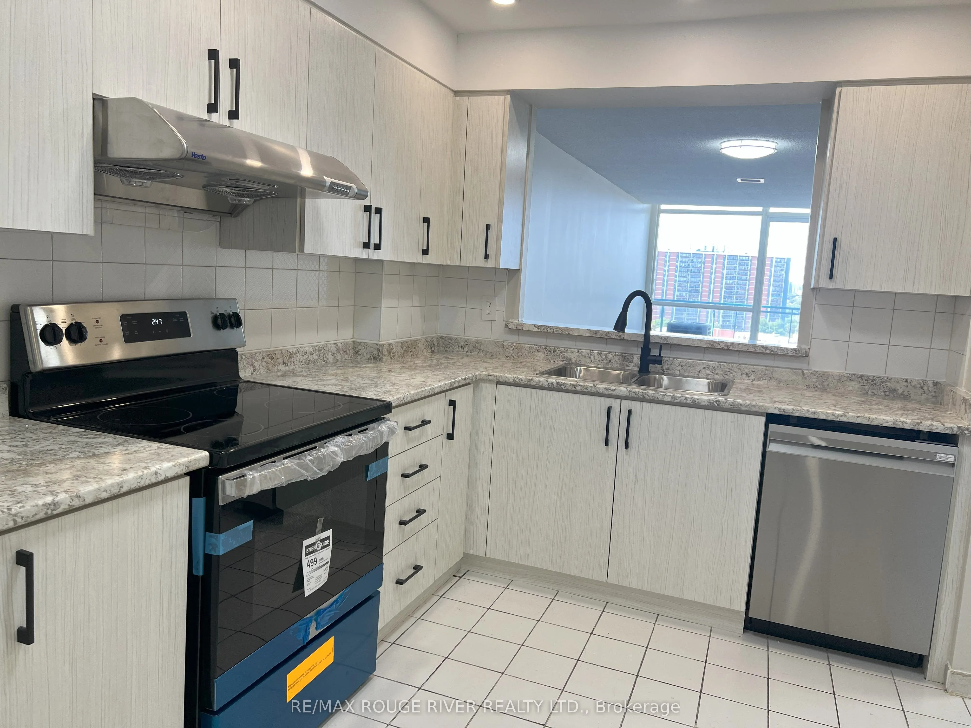 4727 Sheppard Avenue E, #1511