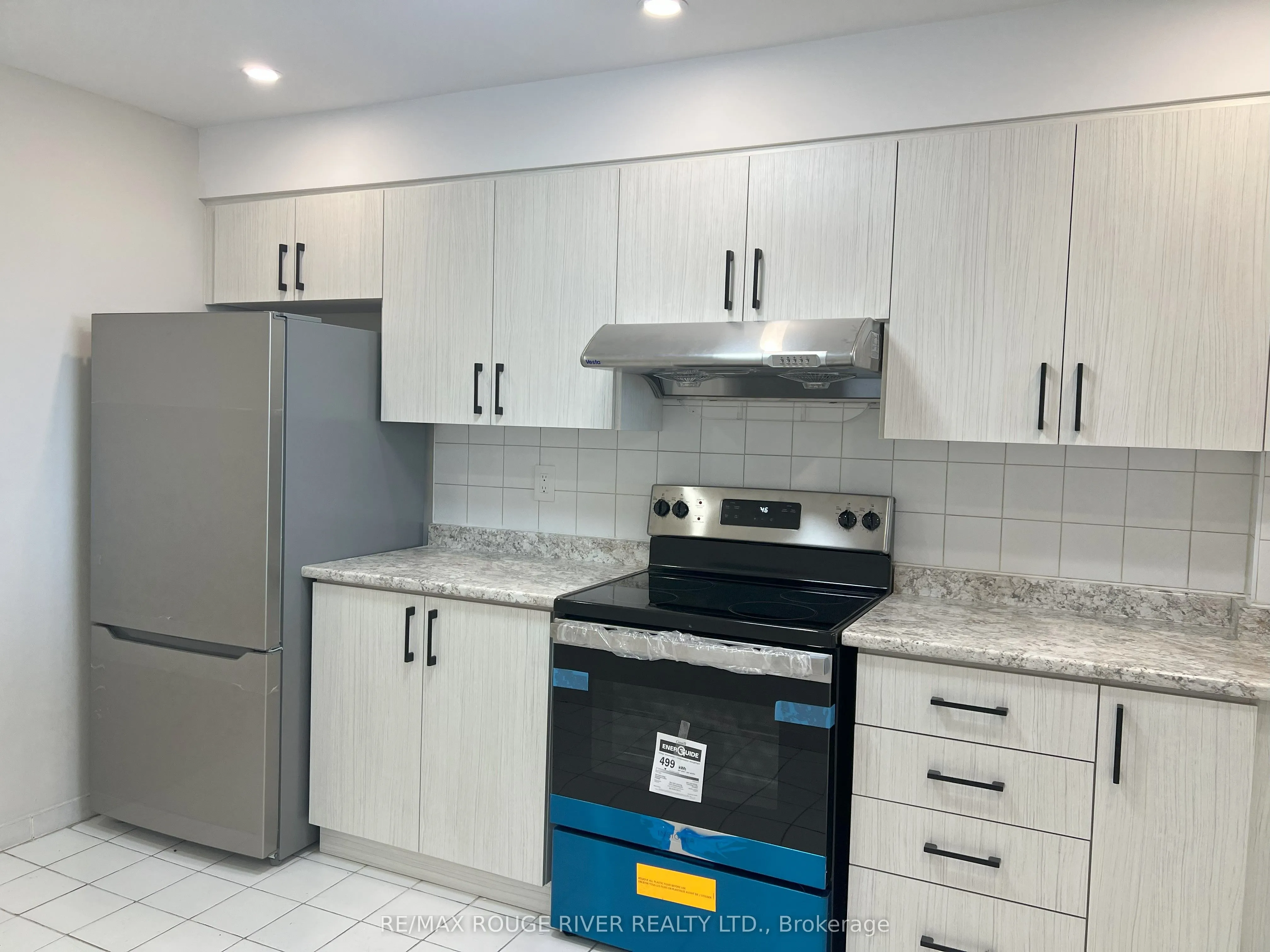 4727 Sheppard Avenue E, #1511