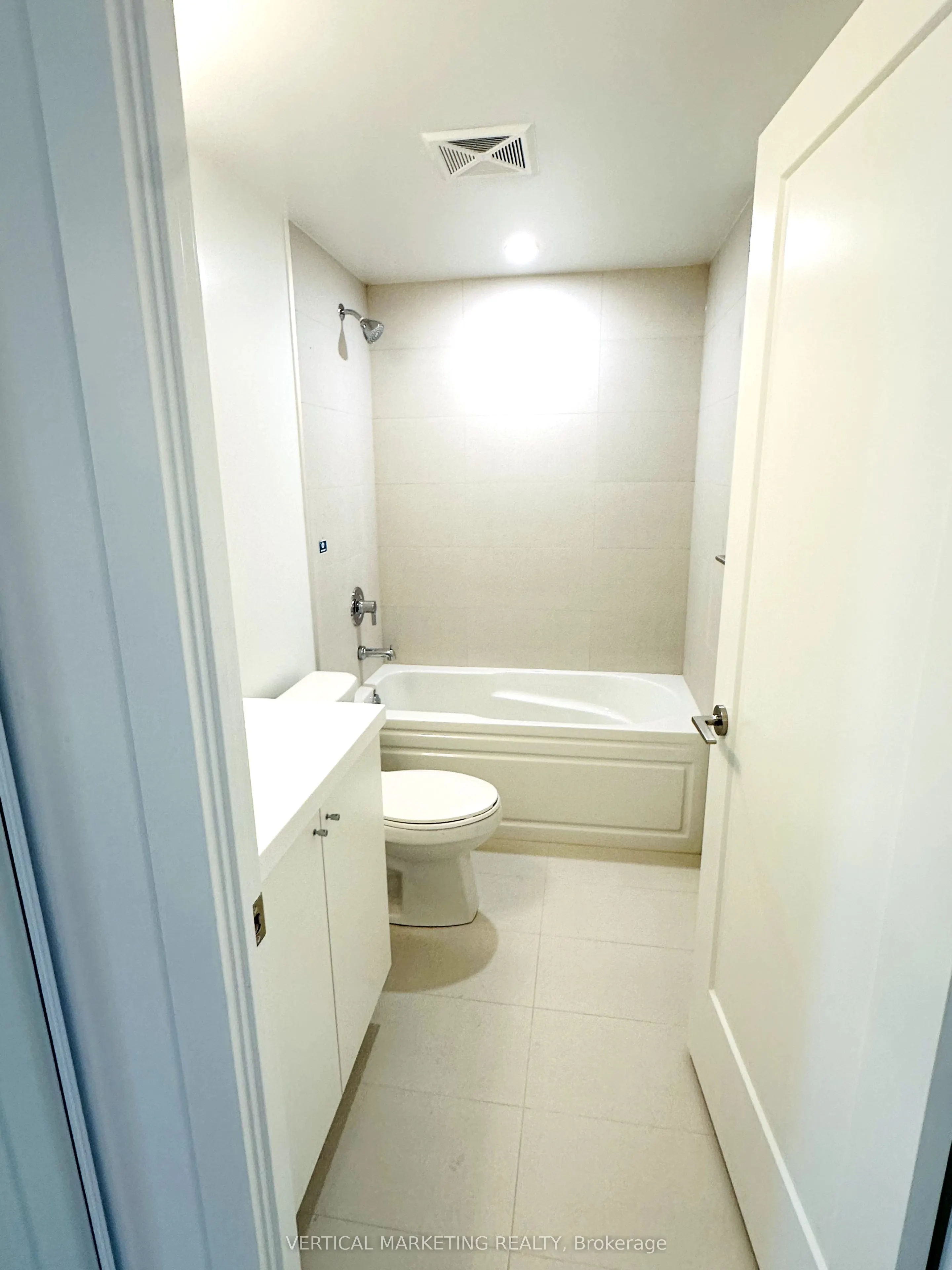 2545 Simcoe Street, #1501