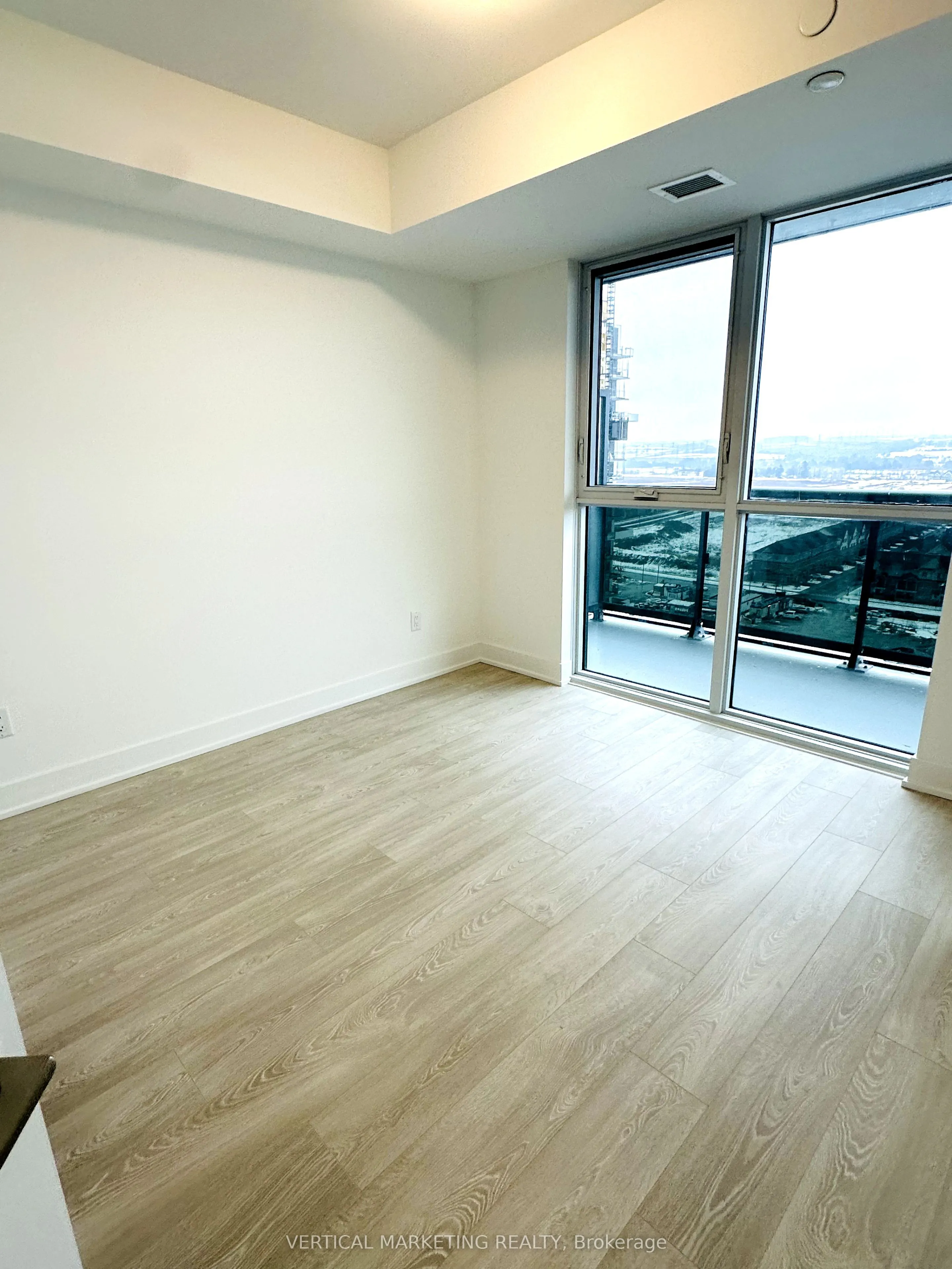 2545 Simcoe Street, #1501