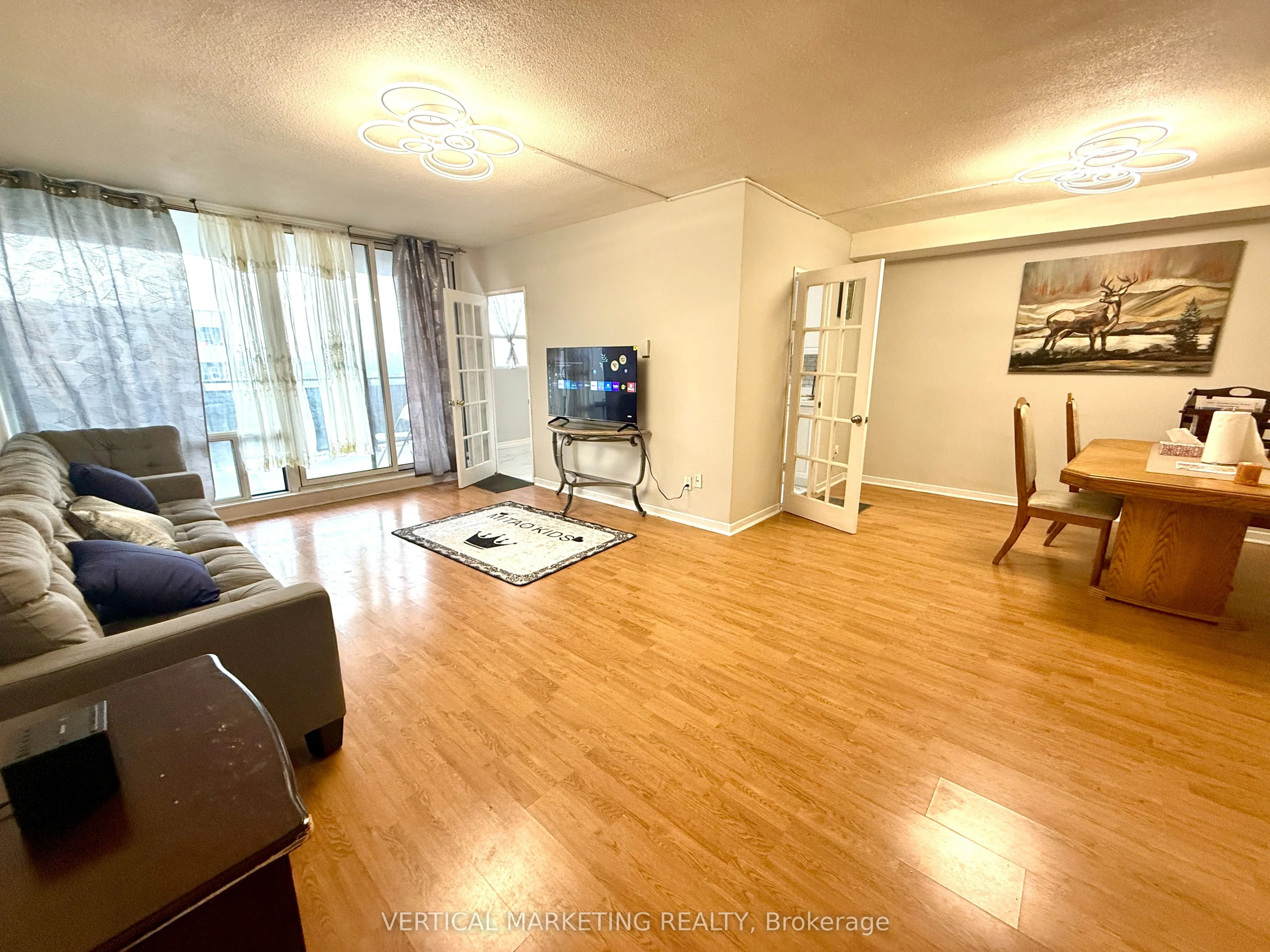 2545 Simcoe Street, #1501