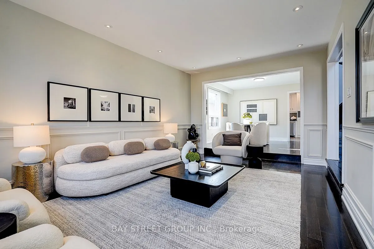 616 Sheppard Avenue