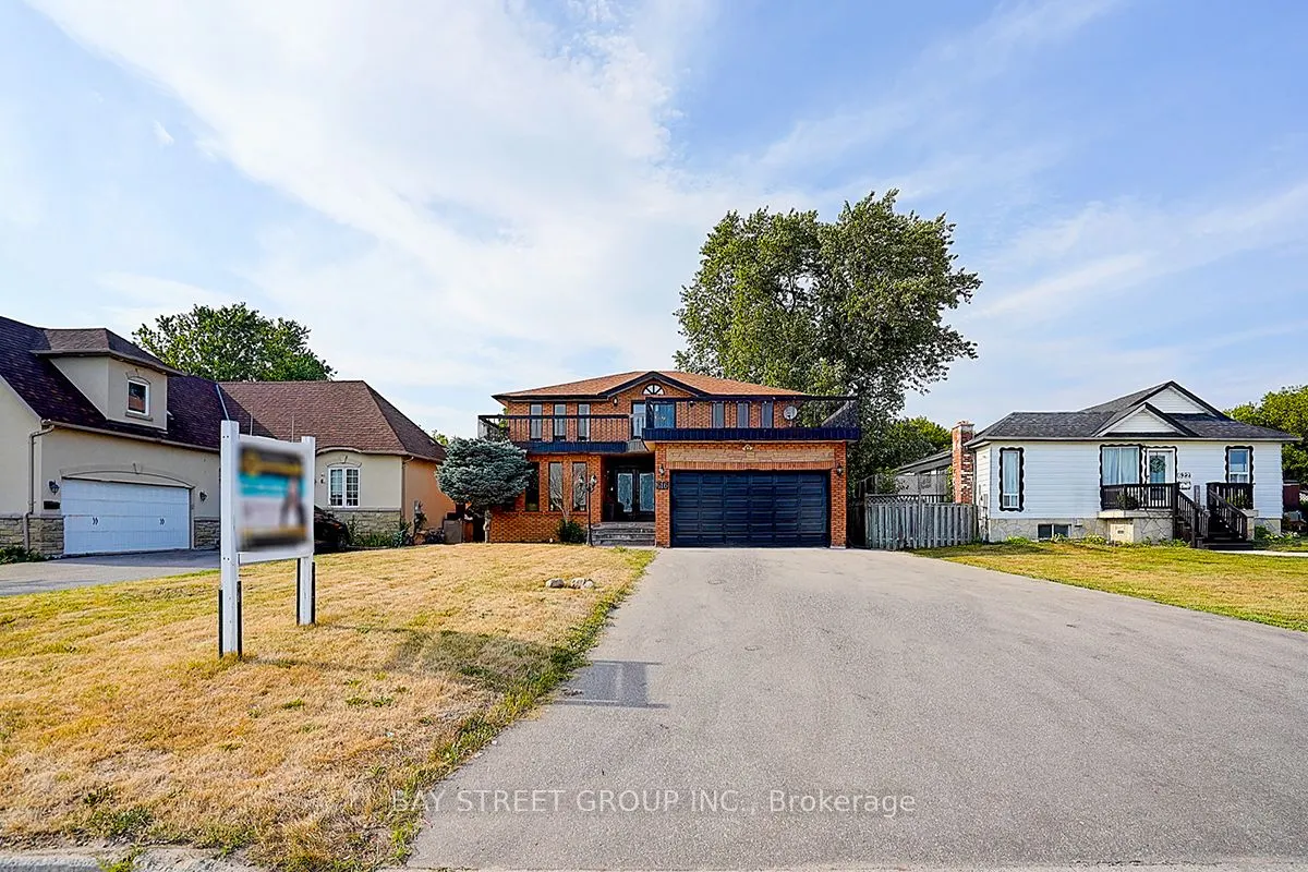 616 Sheppard Avenue