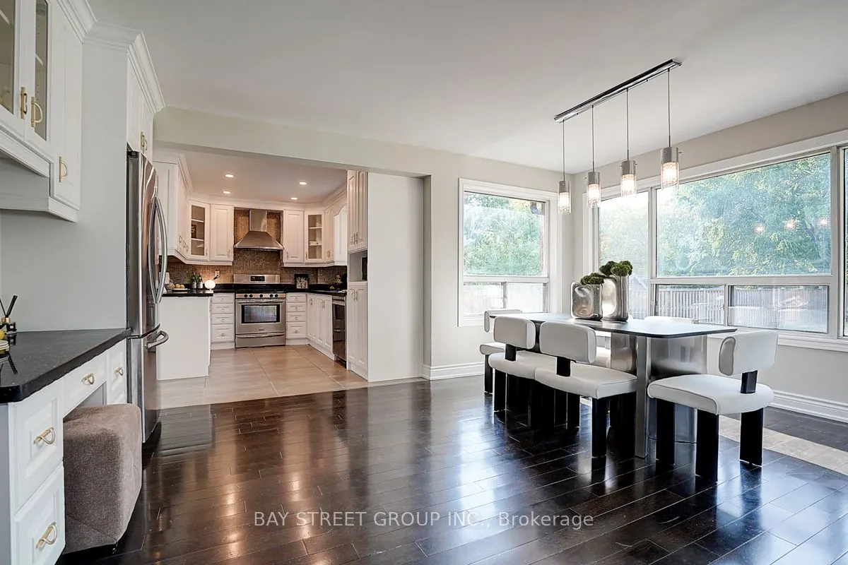 616 Sheppard Avenue