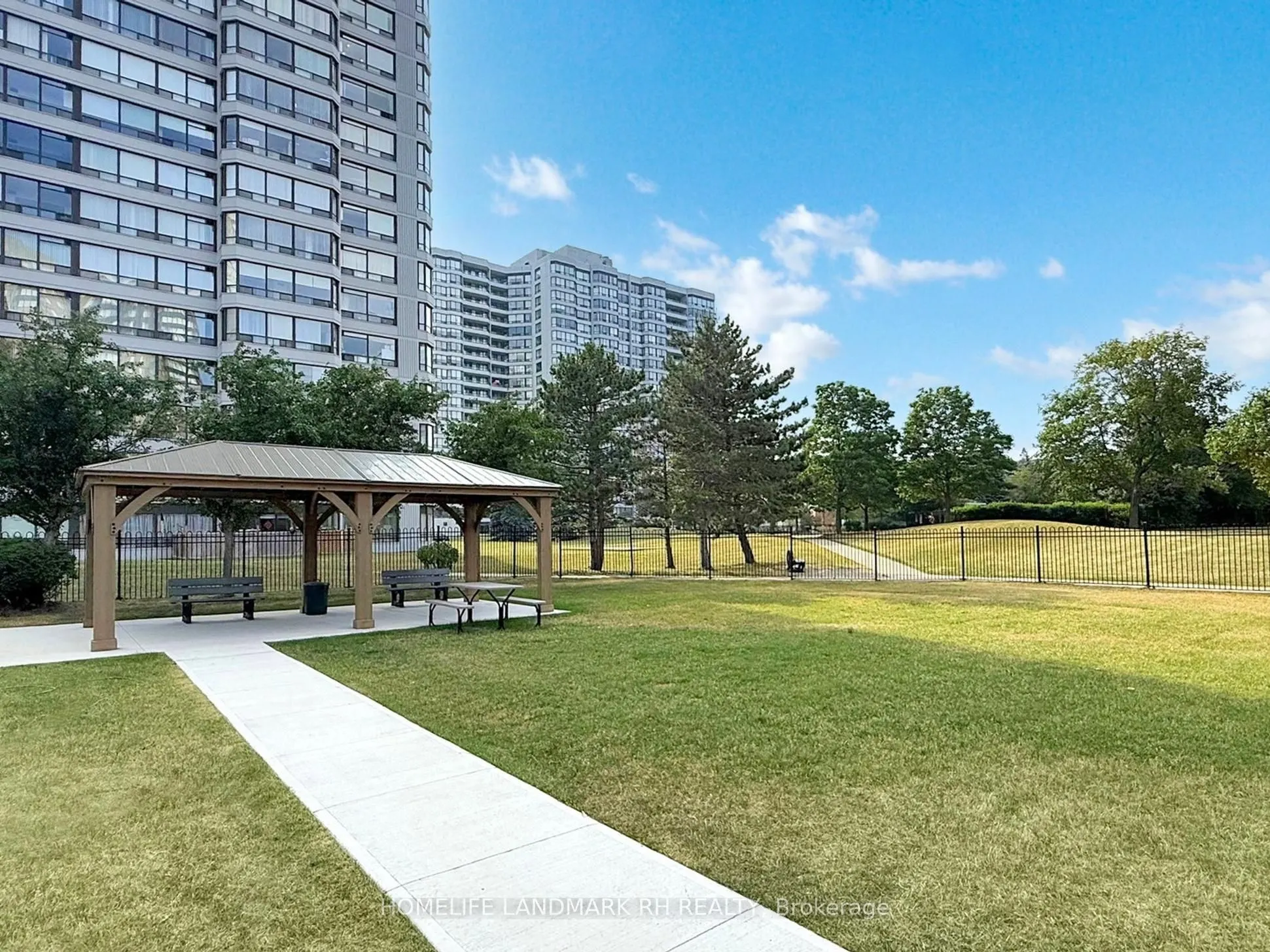 350 Alton Tower Circle, #1811