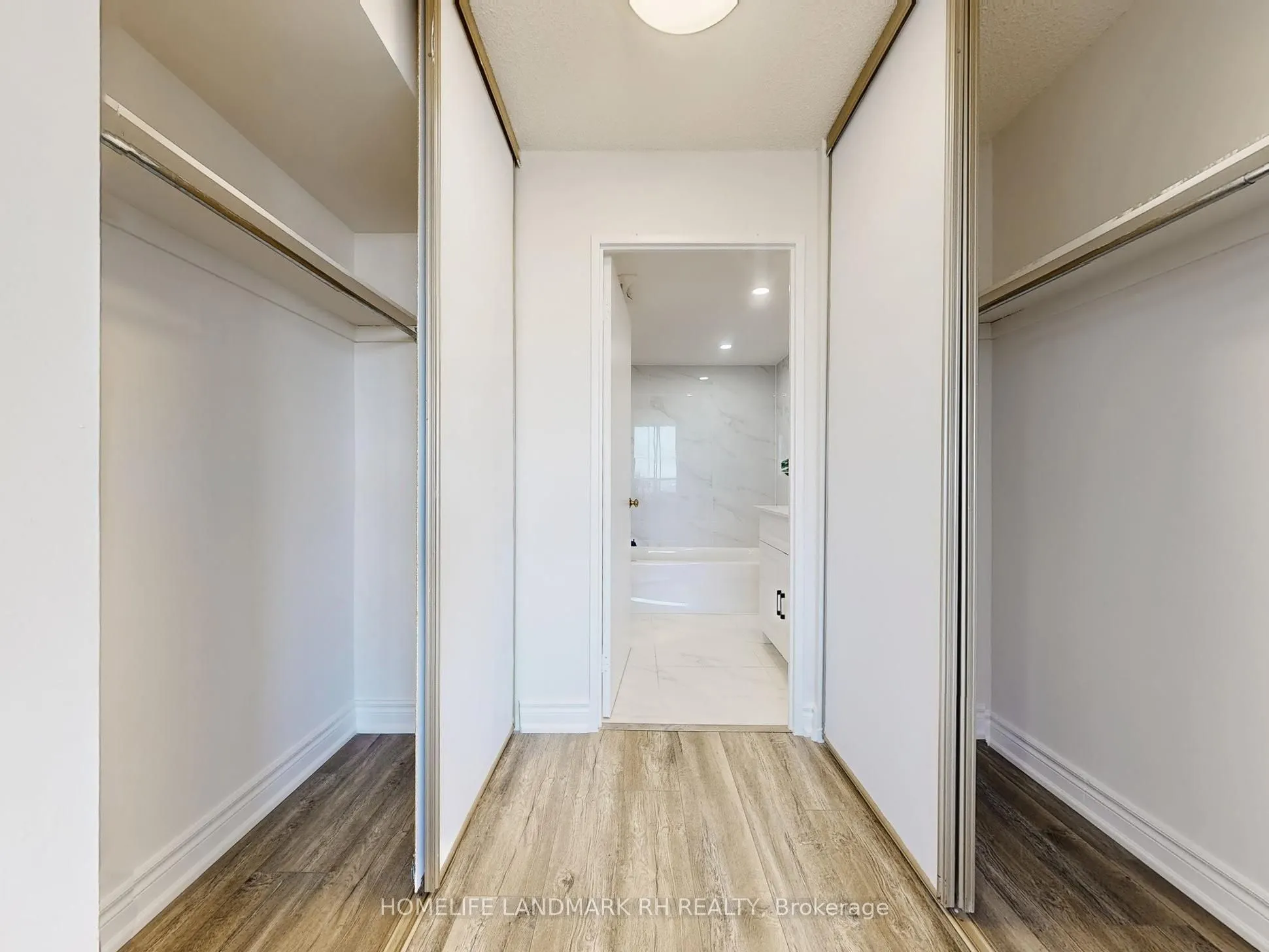 350 Alton Tower Circle, #1811