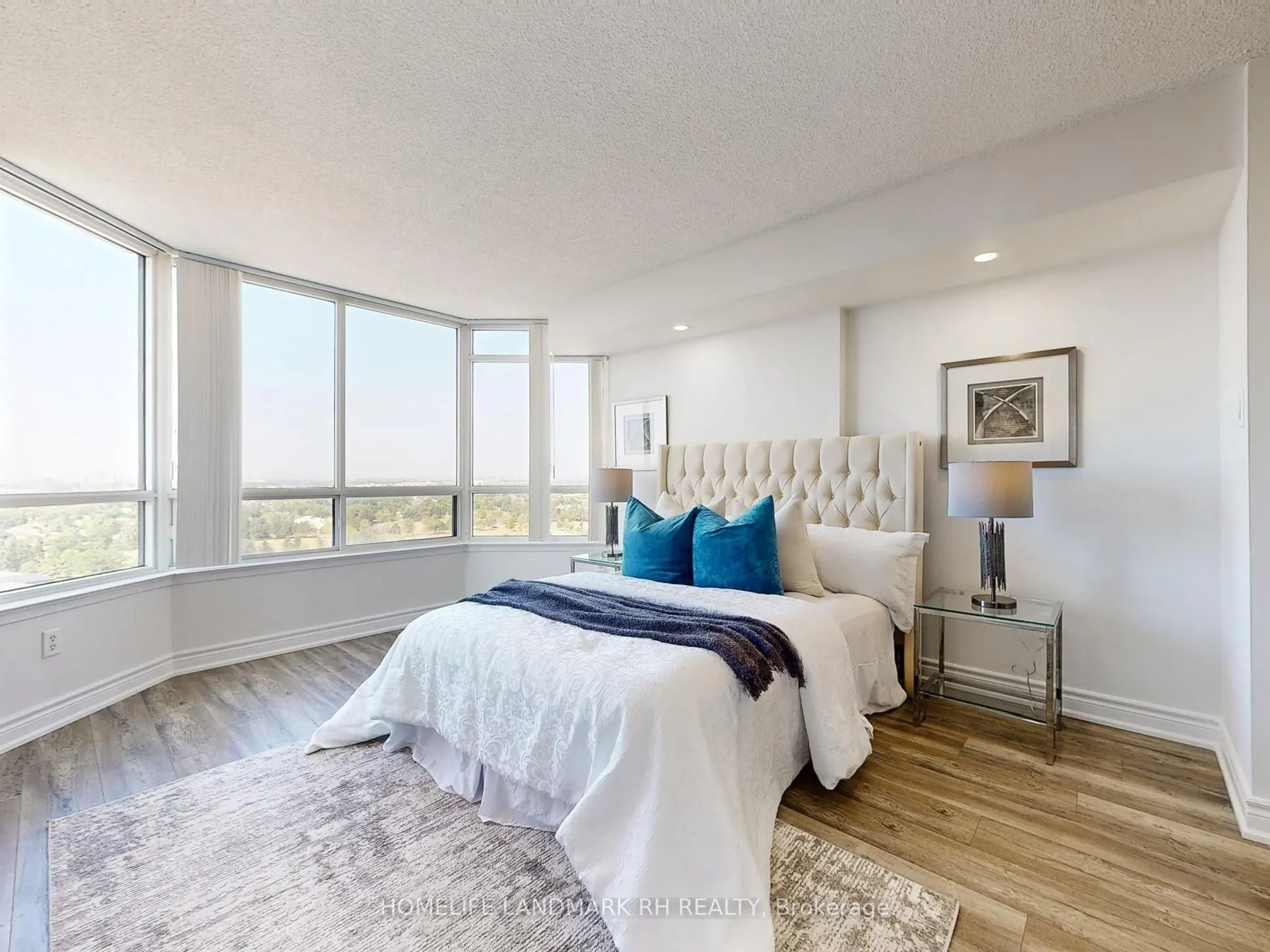 350 Alton Tower Circle, #1811