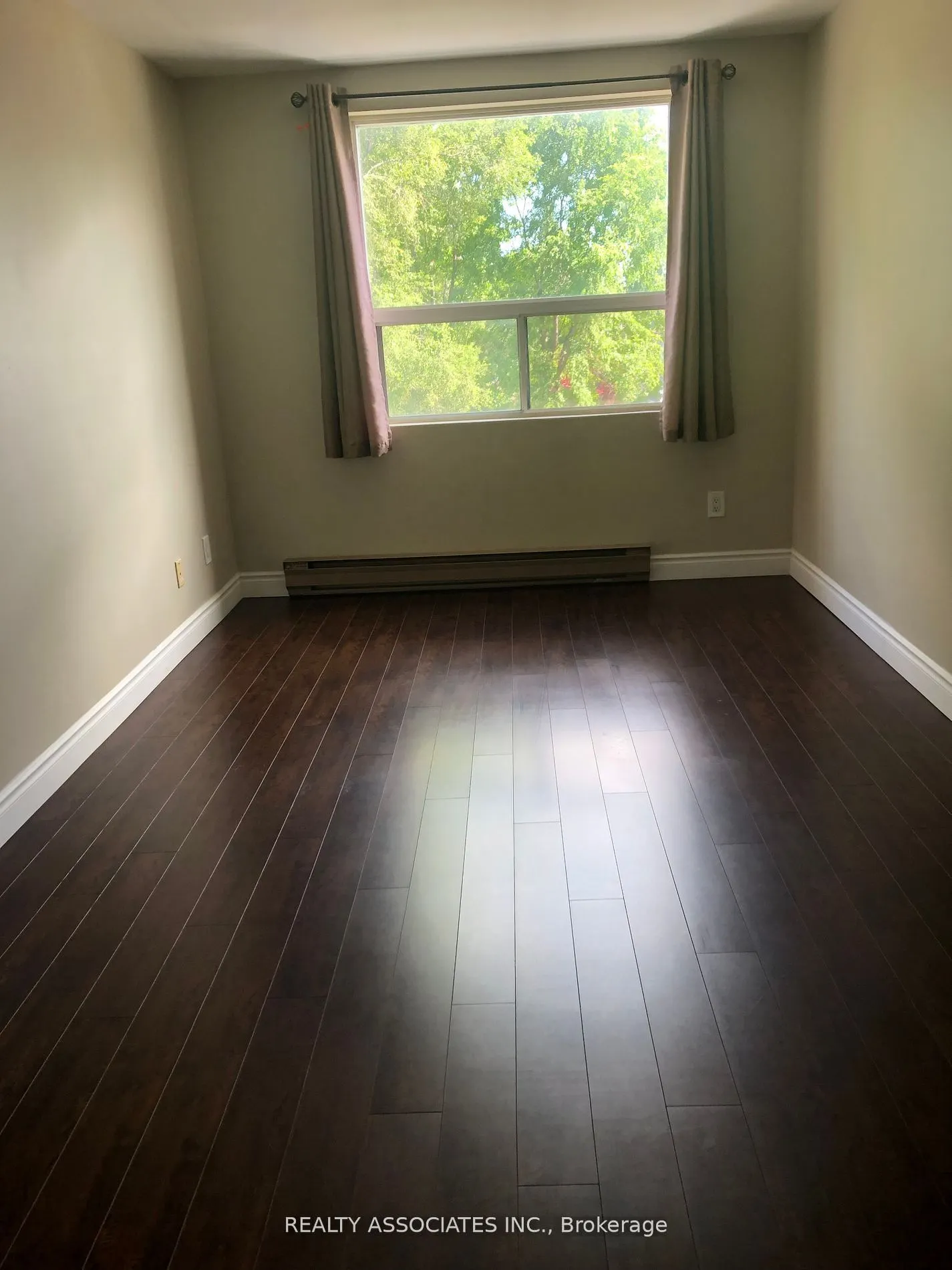 1389 Danforth Avenue, #B