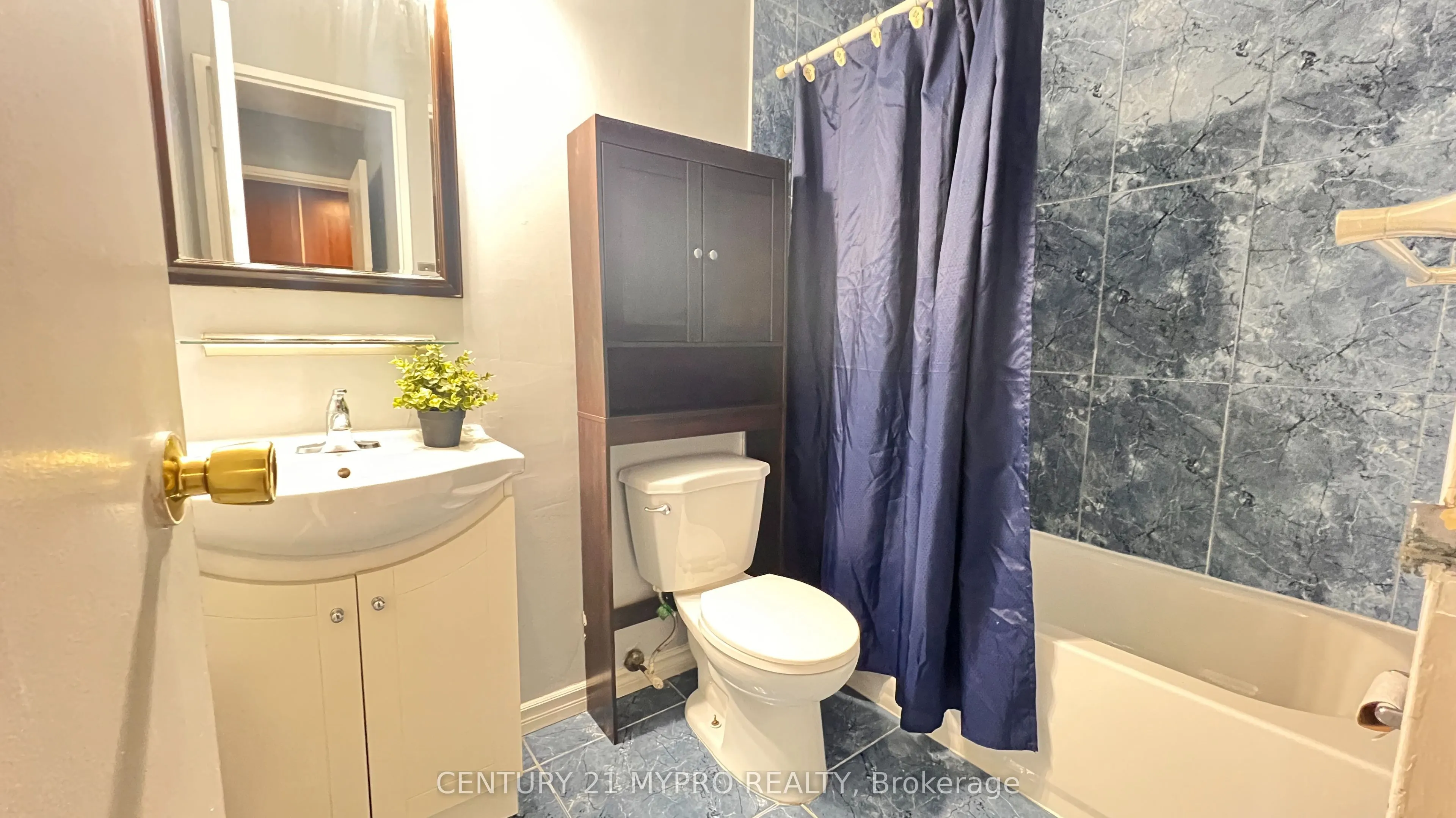 100 Mornelle Court, #1034