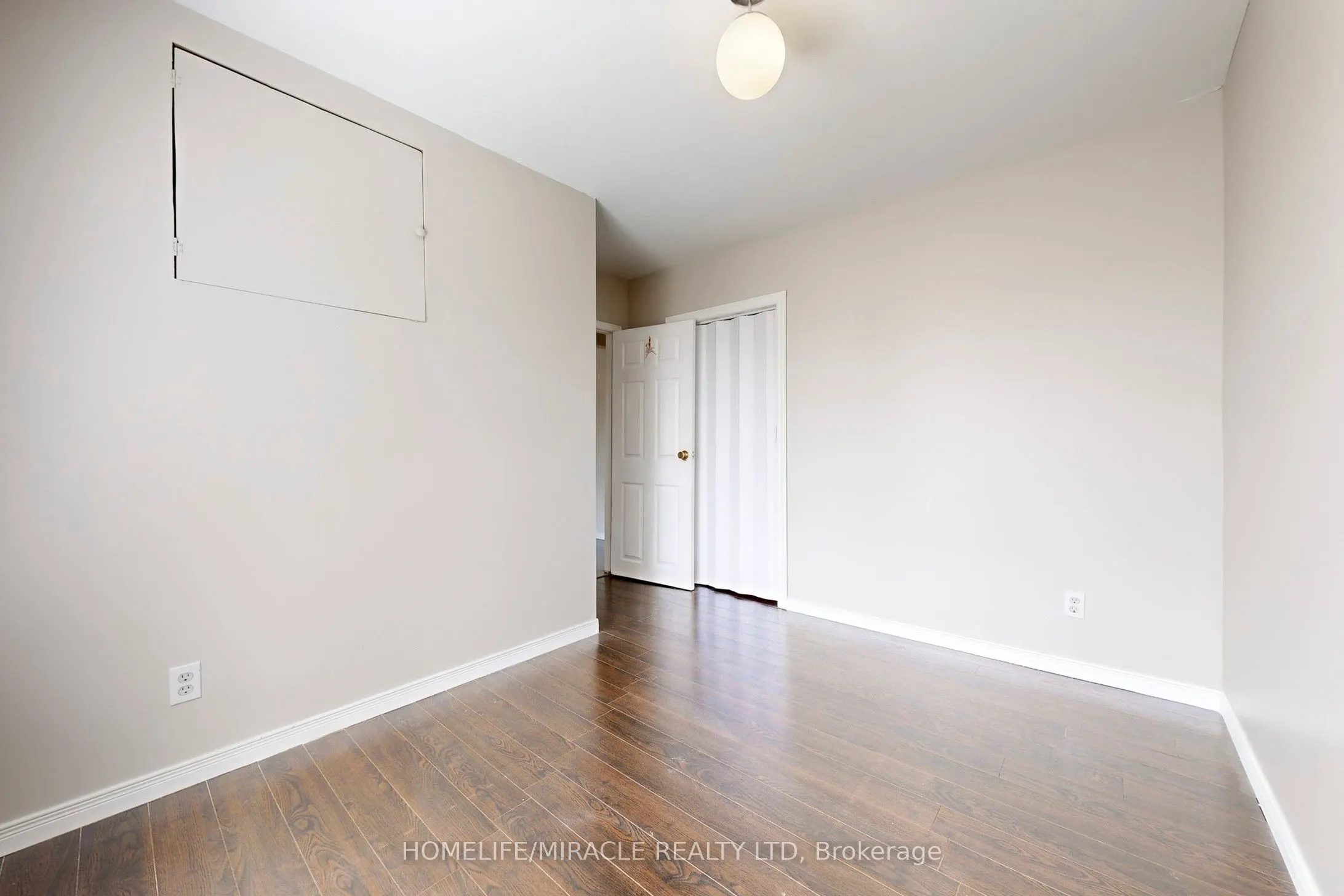 1 Tudor Avenue