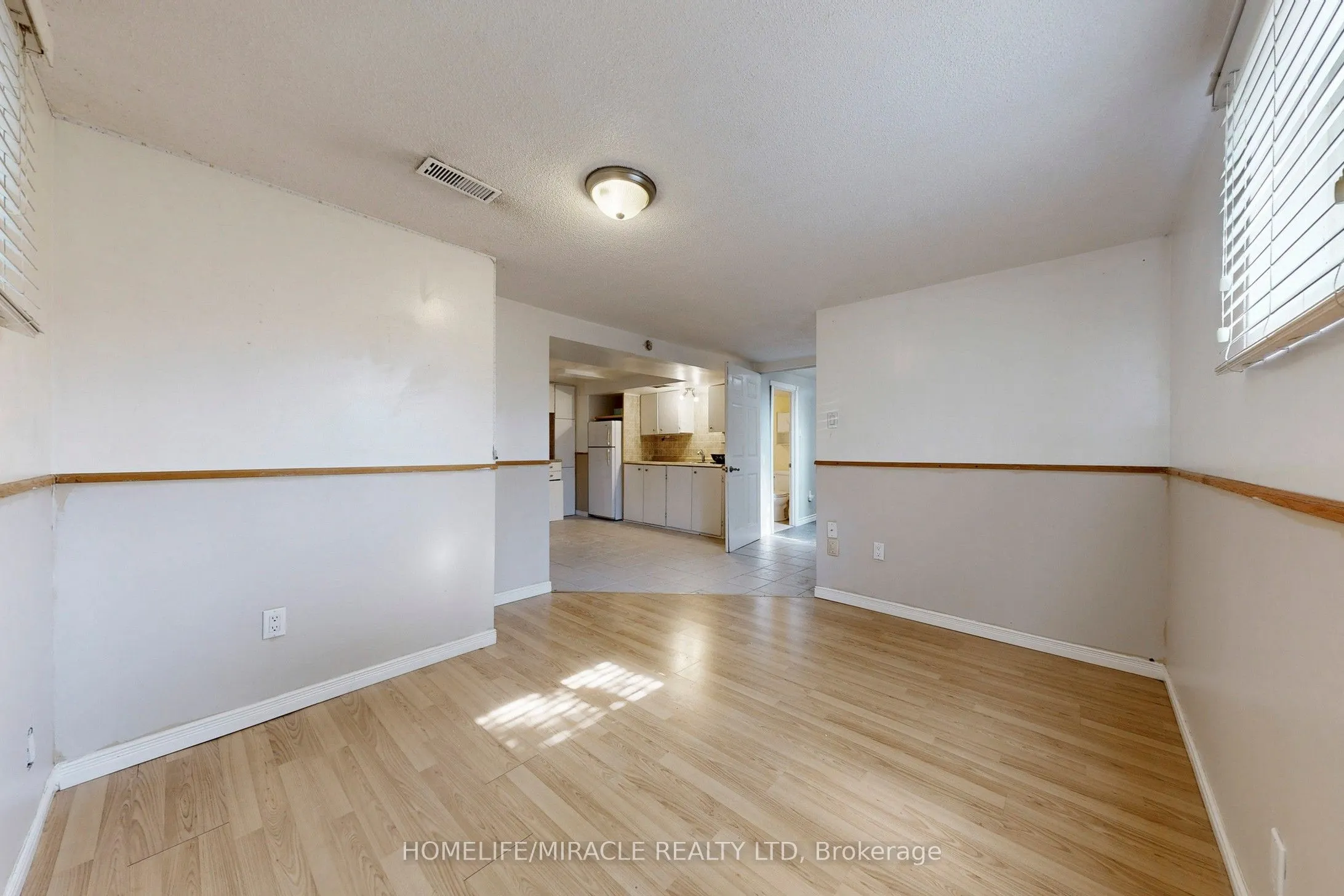 1 Tudor Avenue