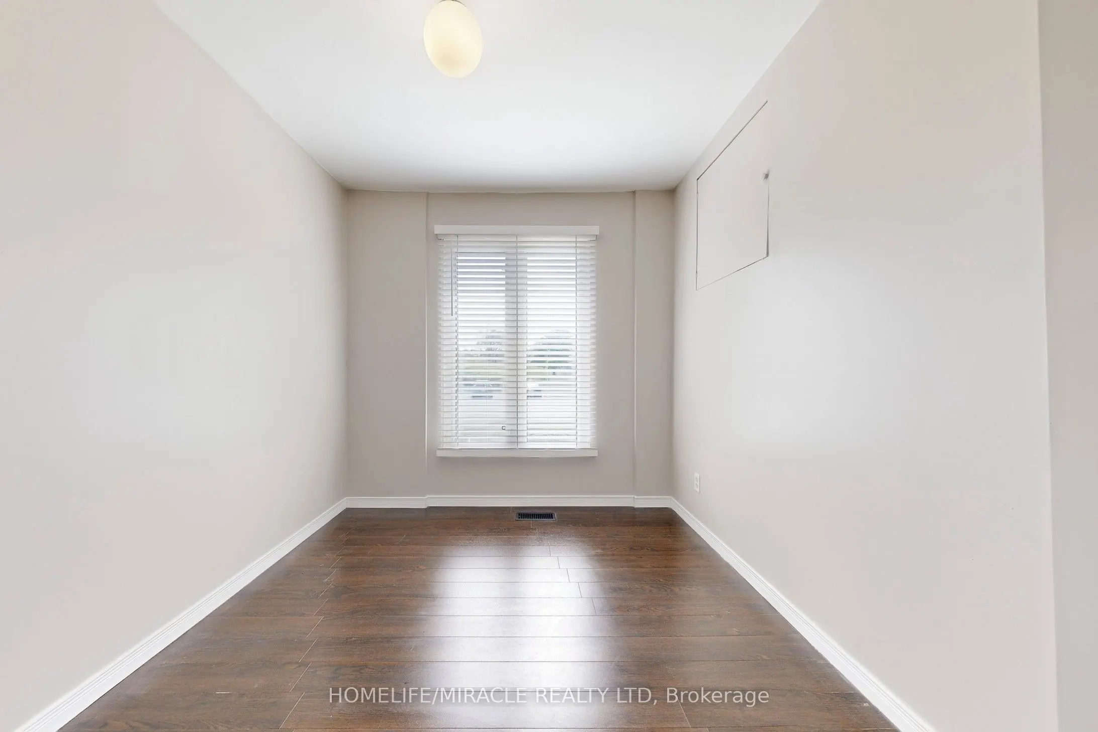 1 Tudor Avenue