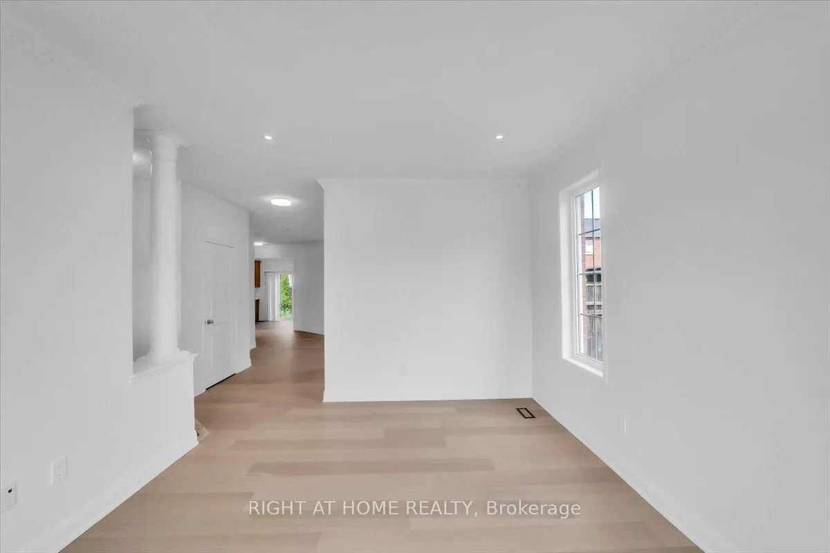 18 McQueen Crescent