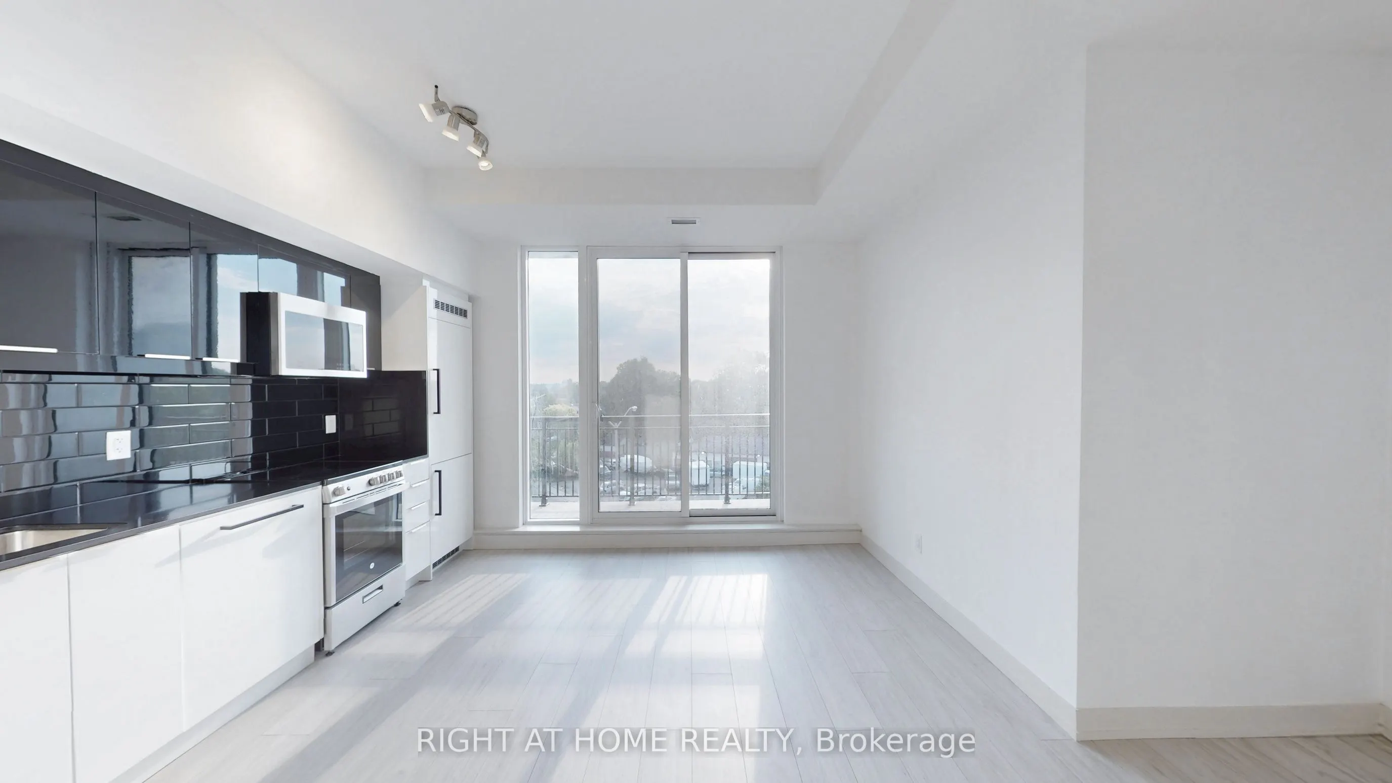 90 Glen Everest Road, #526