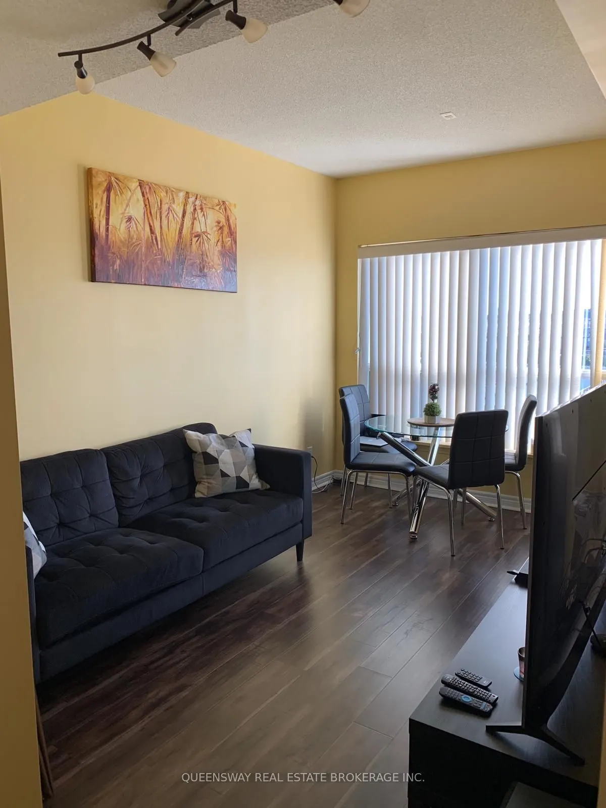 60 Fairfax Crescent, #628