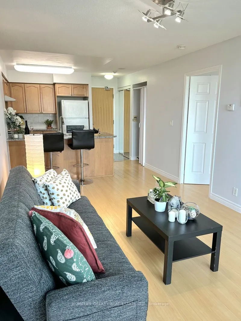 68 Grangeway Avenue E, #1109