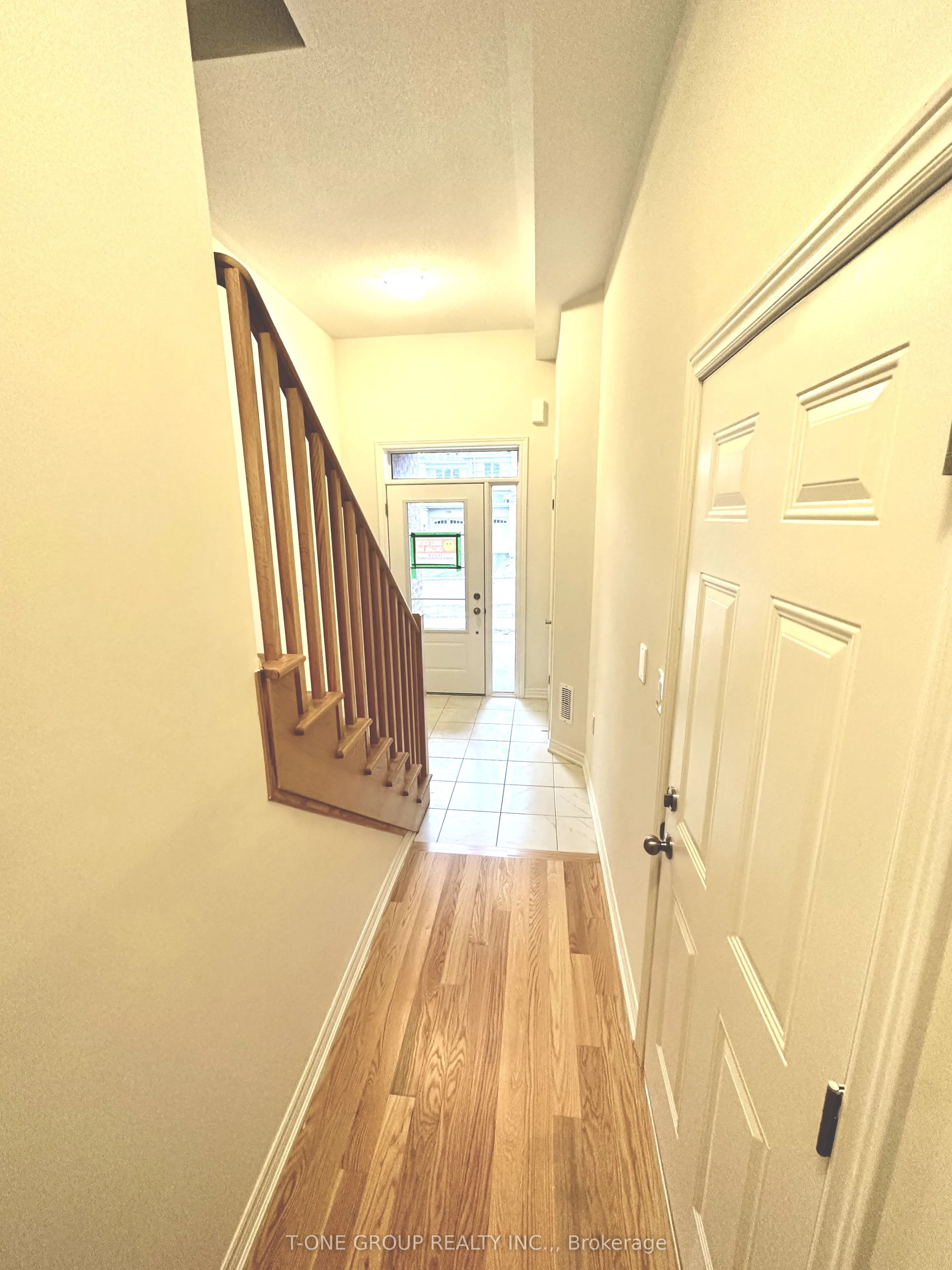 117 Air Dancer Crescent