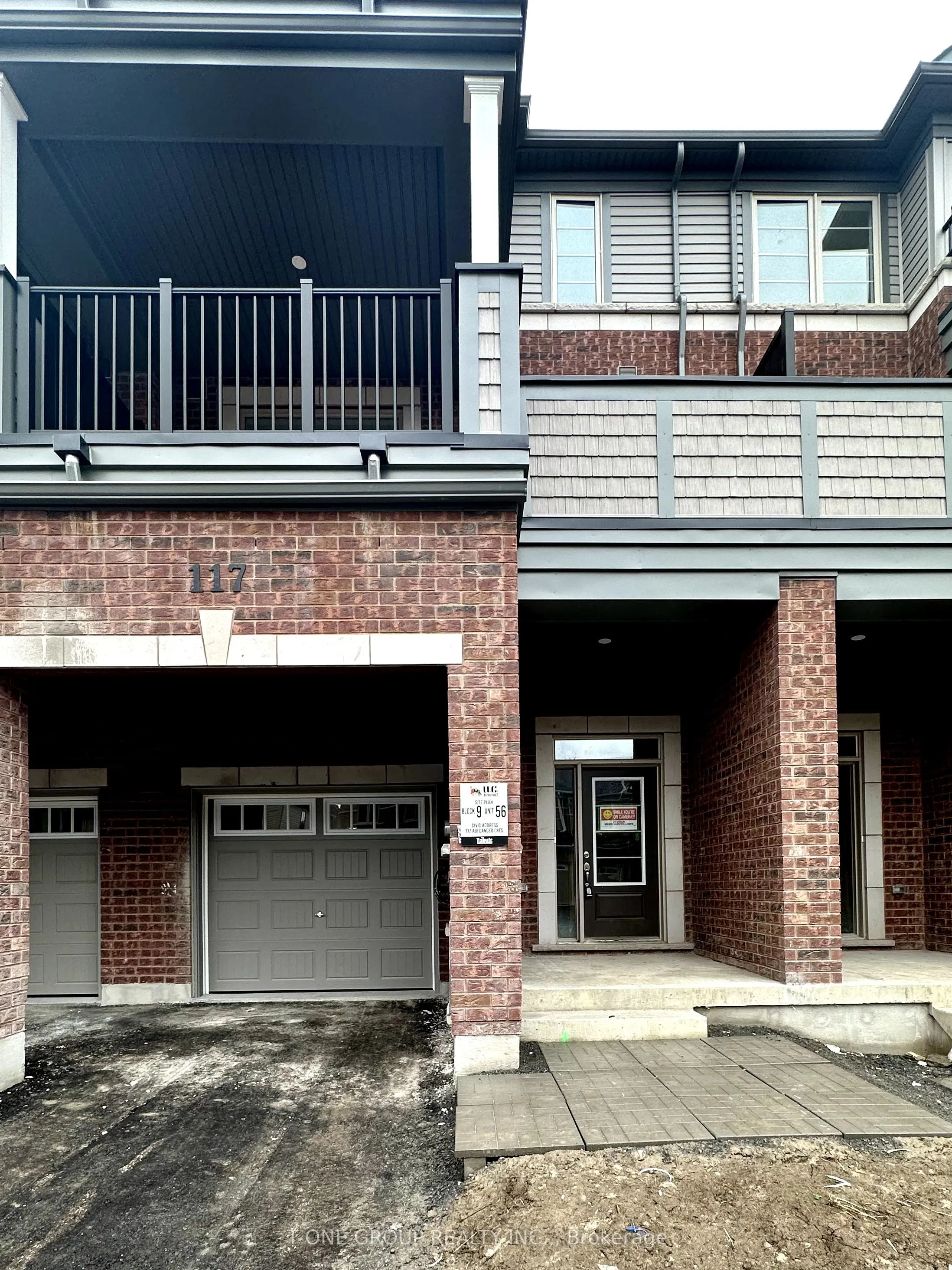 117 Air Dancer Crescent