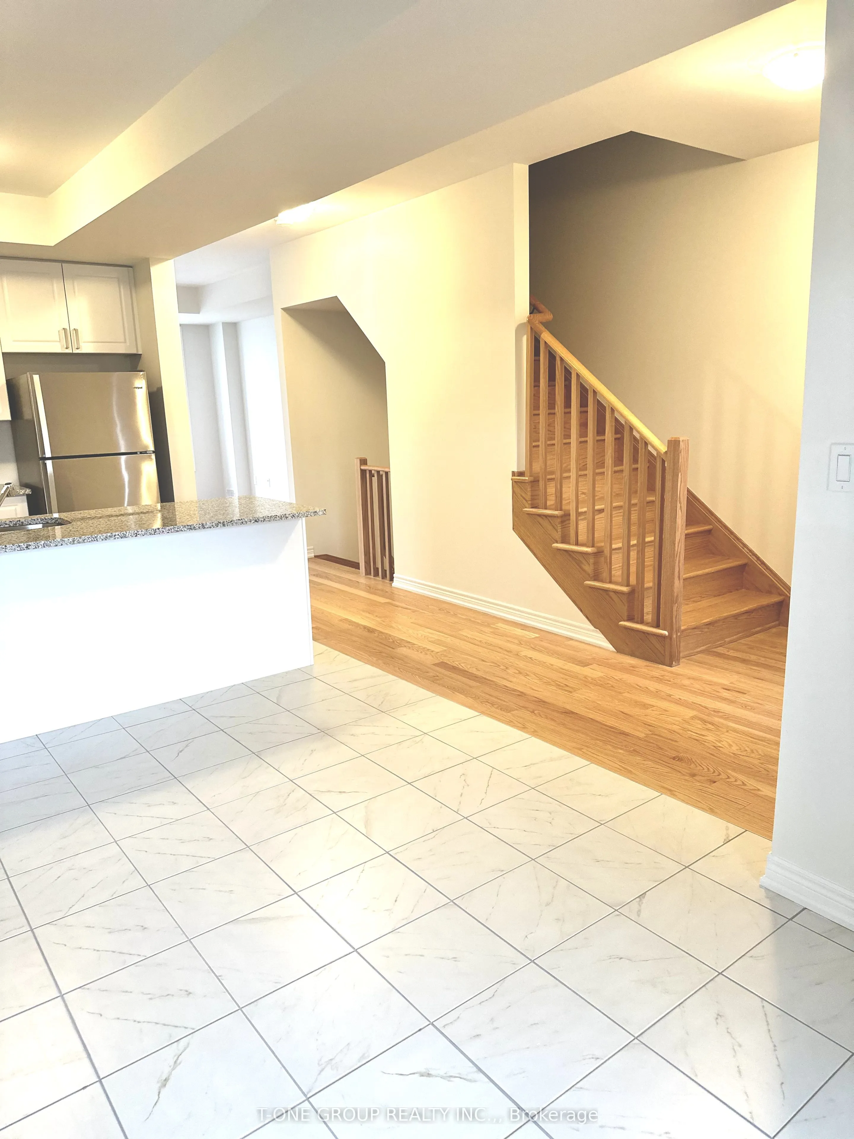 117 Air Dancer Crescent