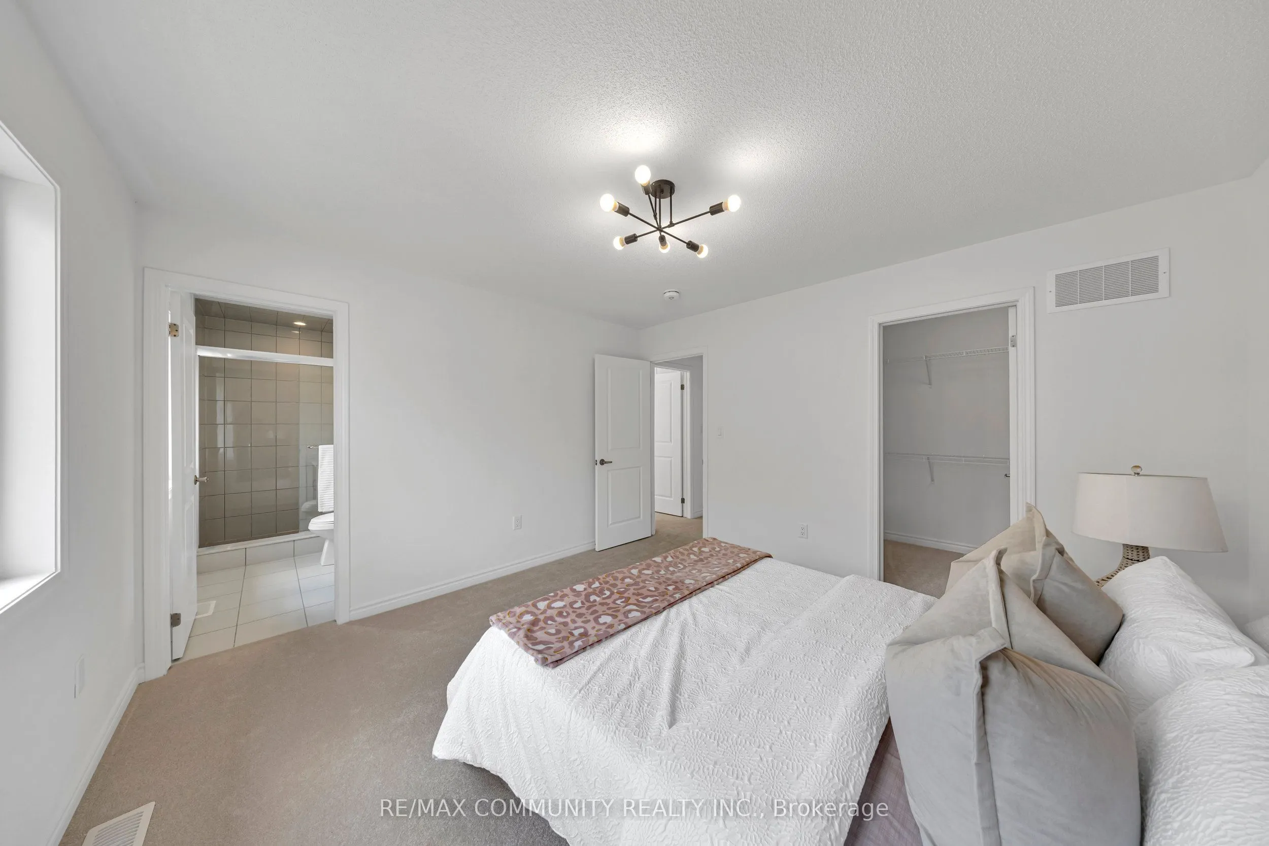 2979 Heartwood Lane
