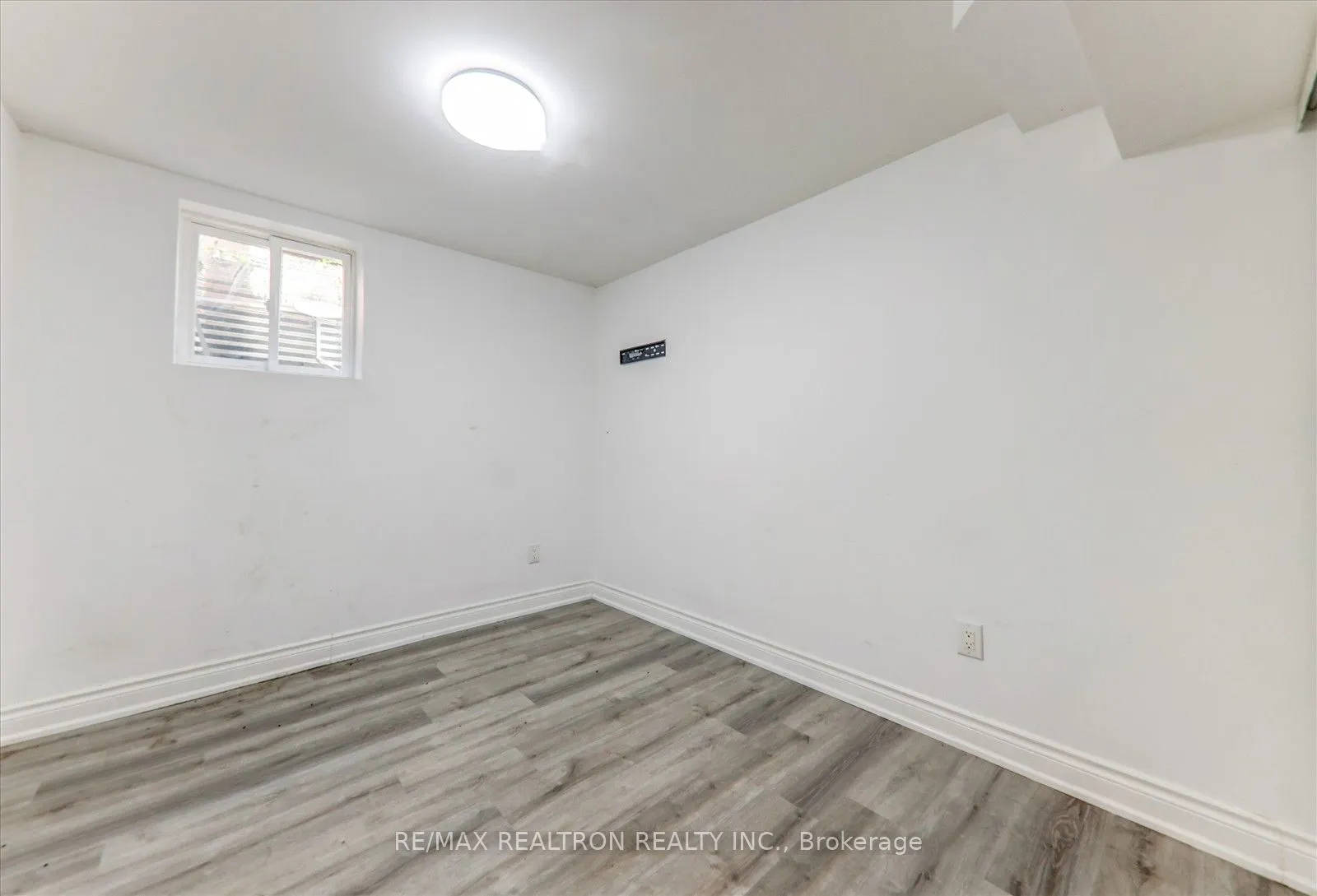 5 Hartsfield Drive