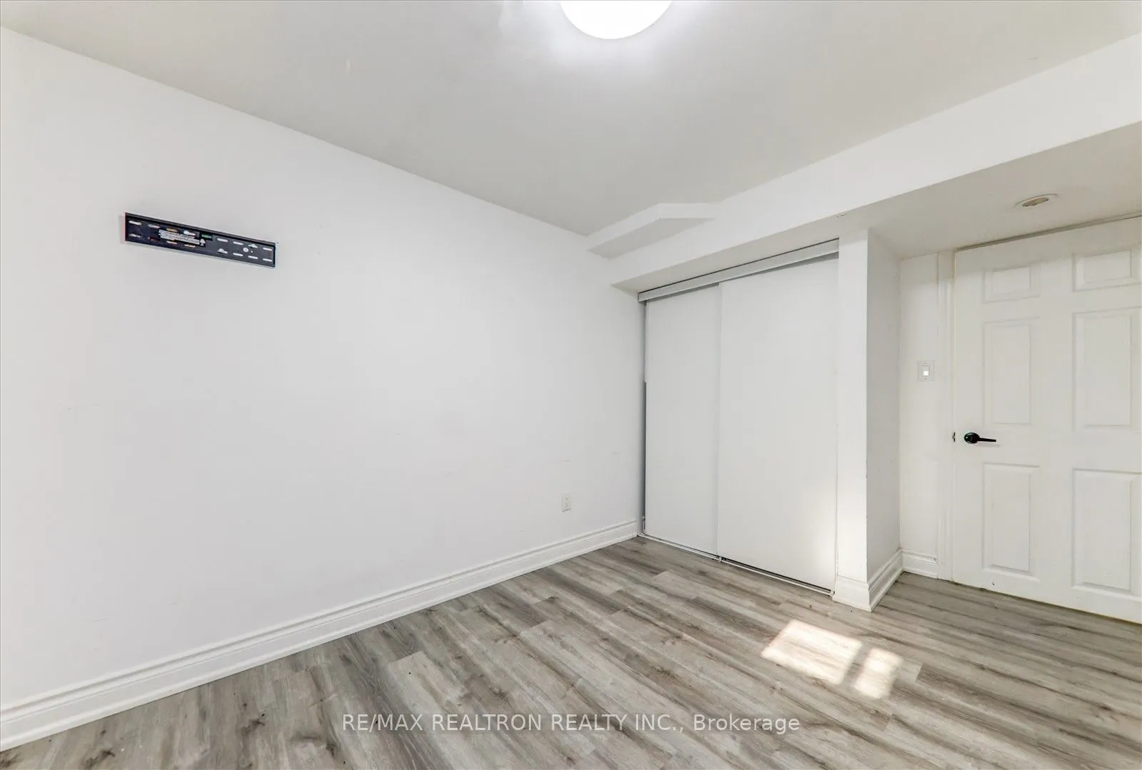 5 Hartsfield Drive