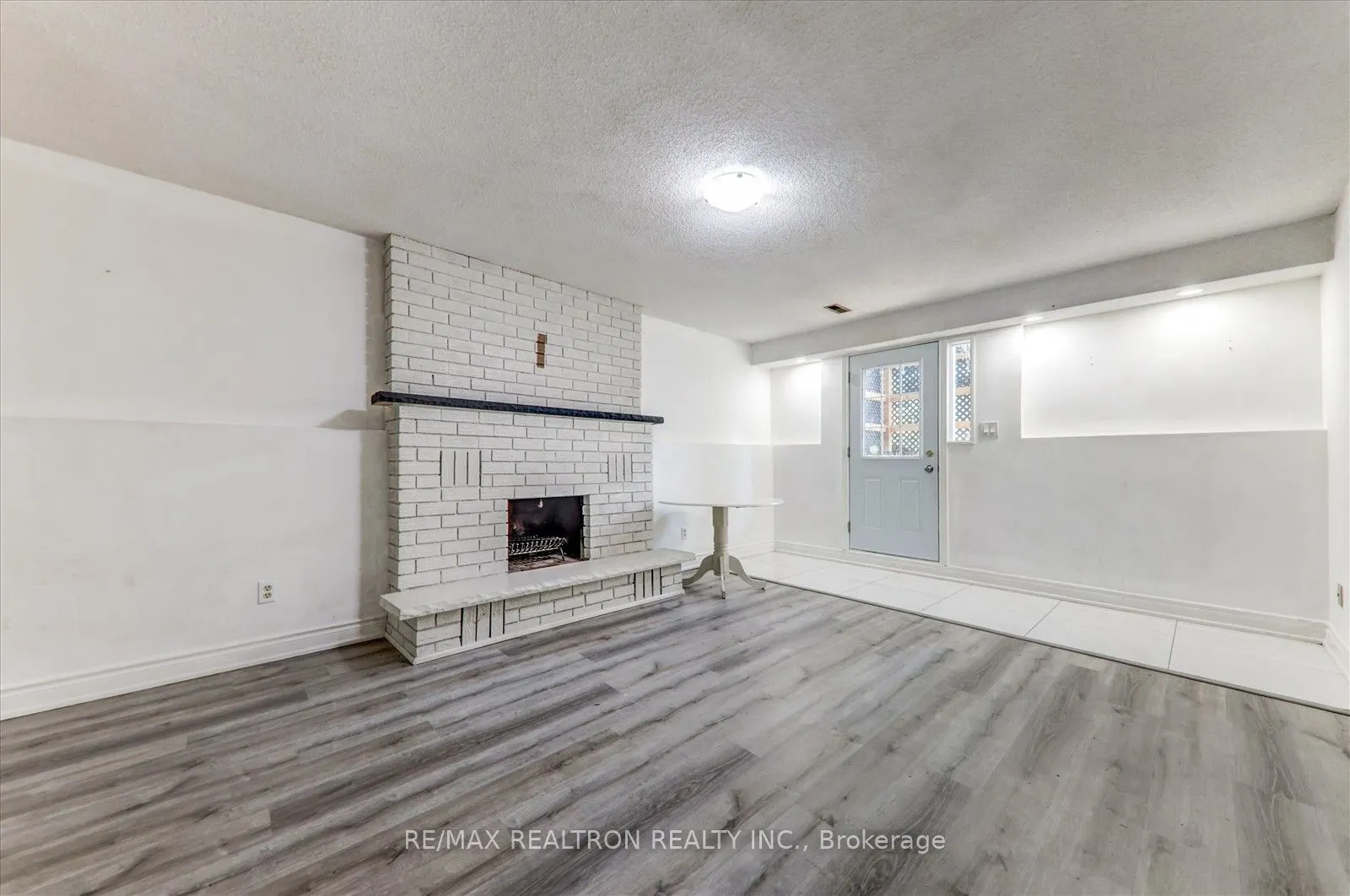 5 Hartsfield Drive