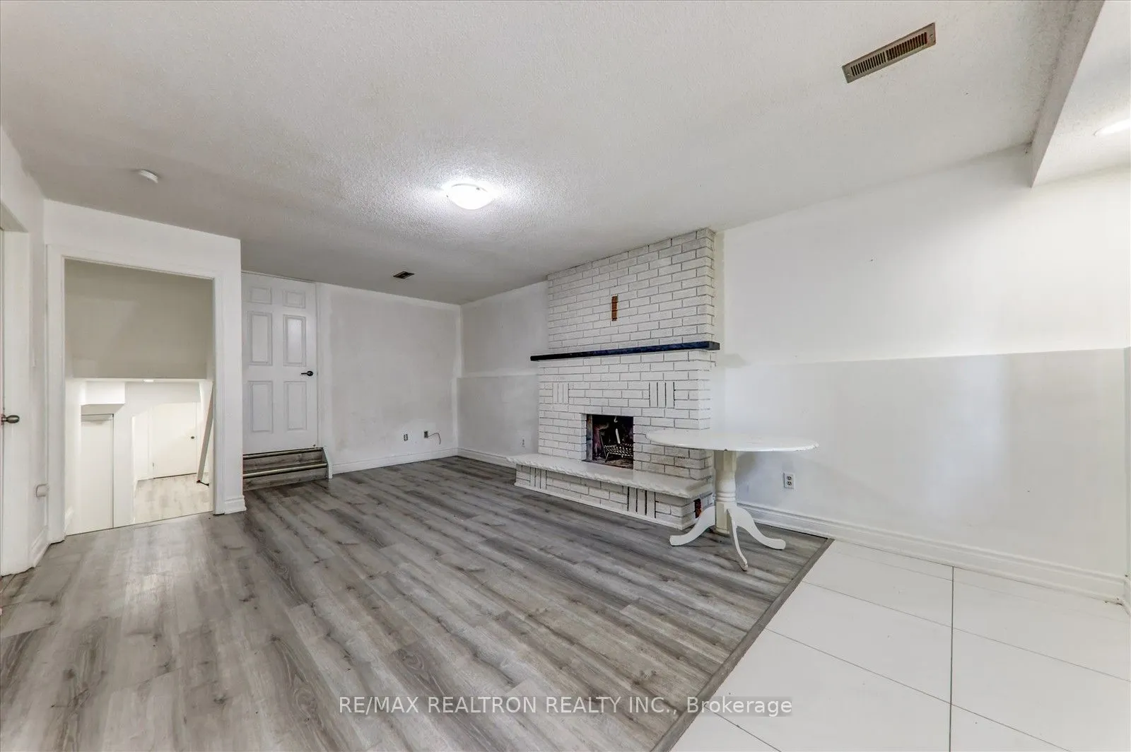 5 Hartsfield Drive