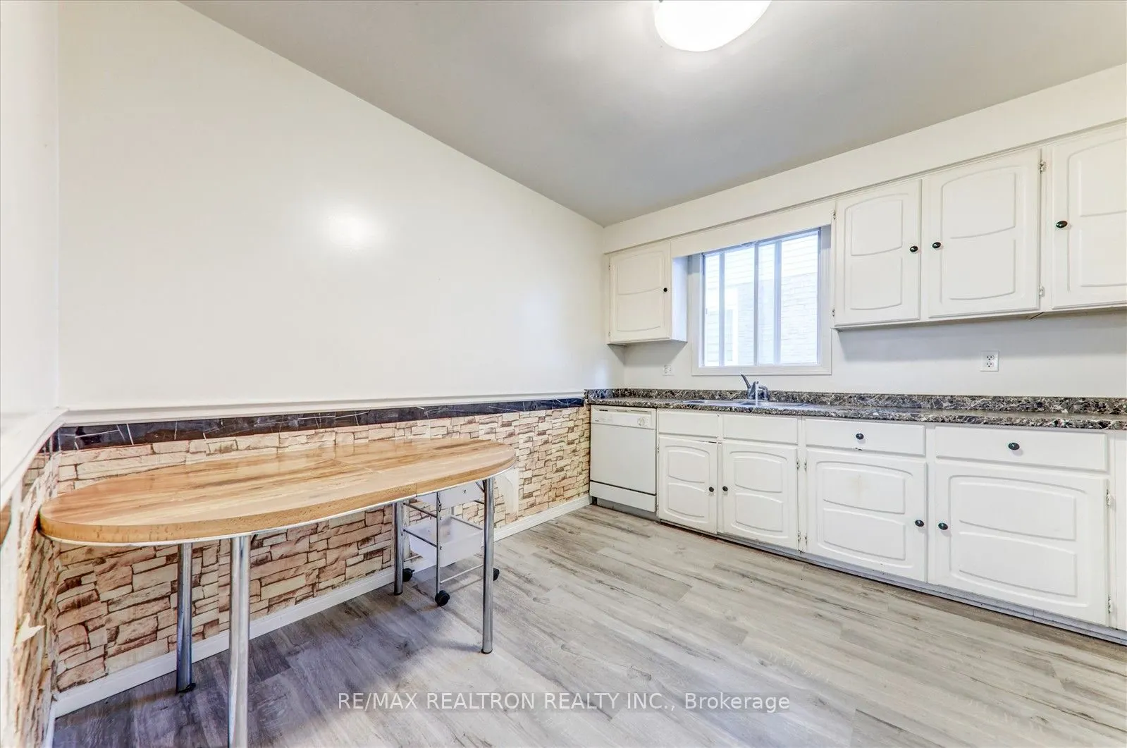 5 Hartsfield Drive