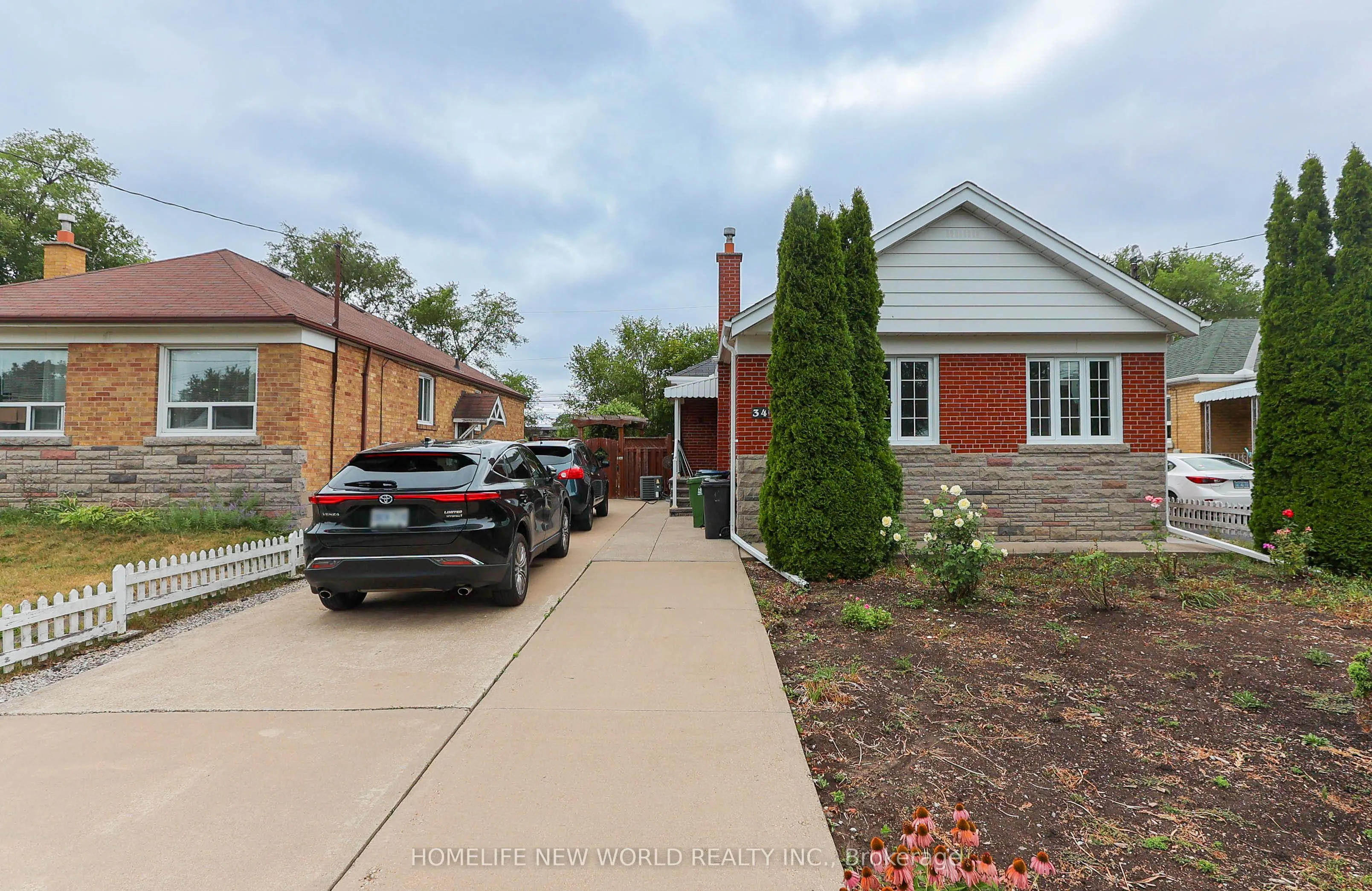 34 Greylawn Crescent