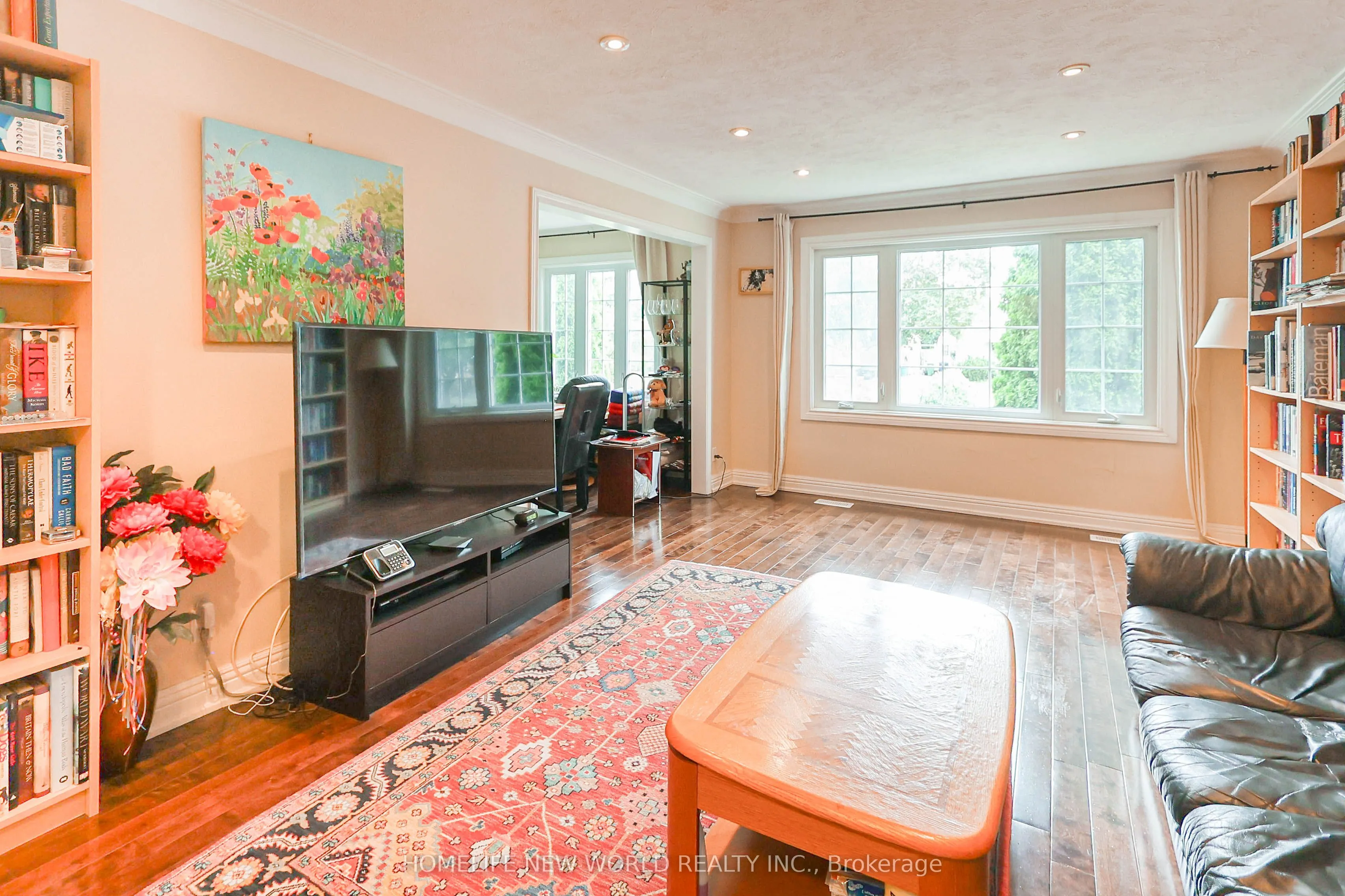 34 Greylawn Crescent