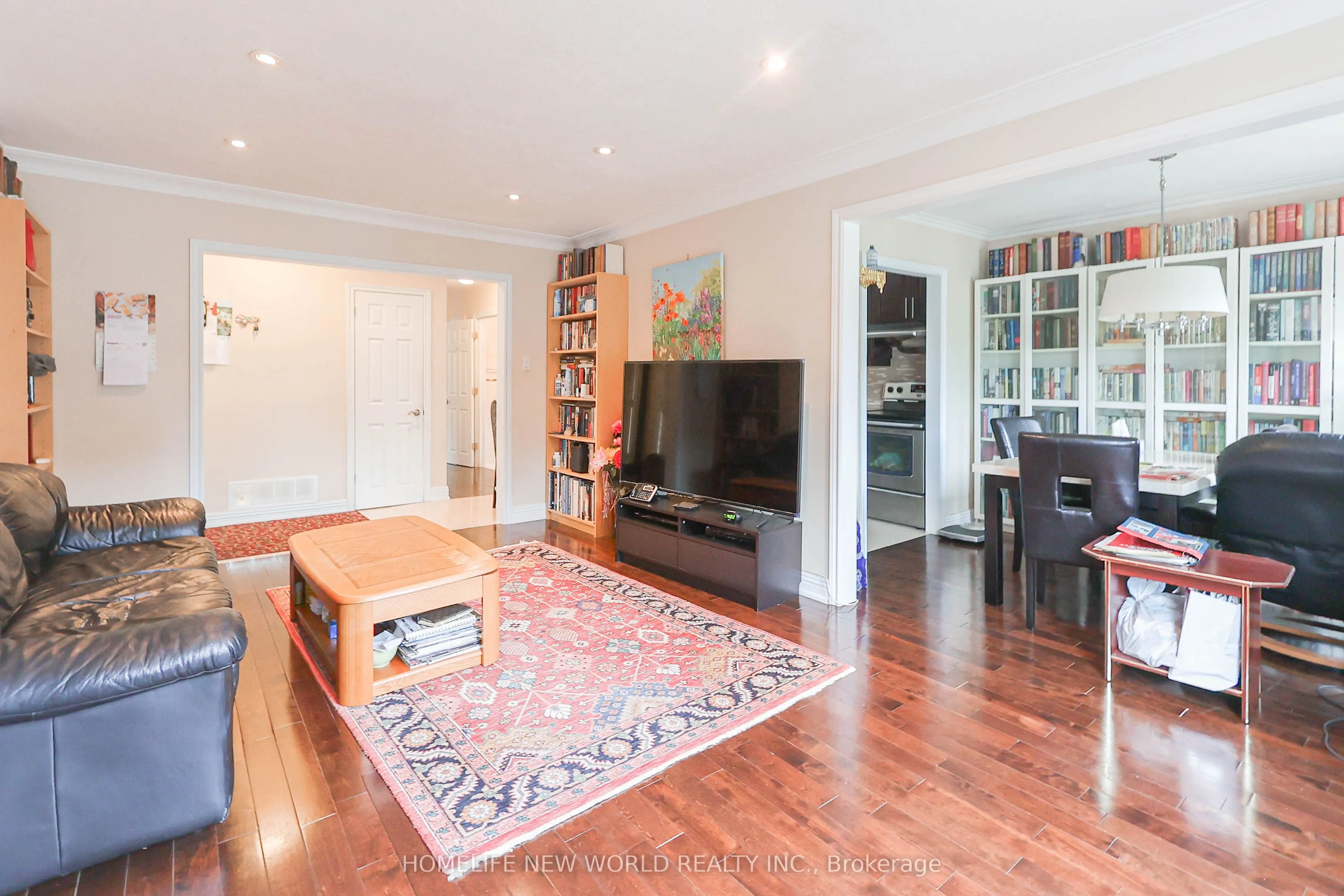 34 Greylawn Crescent