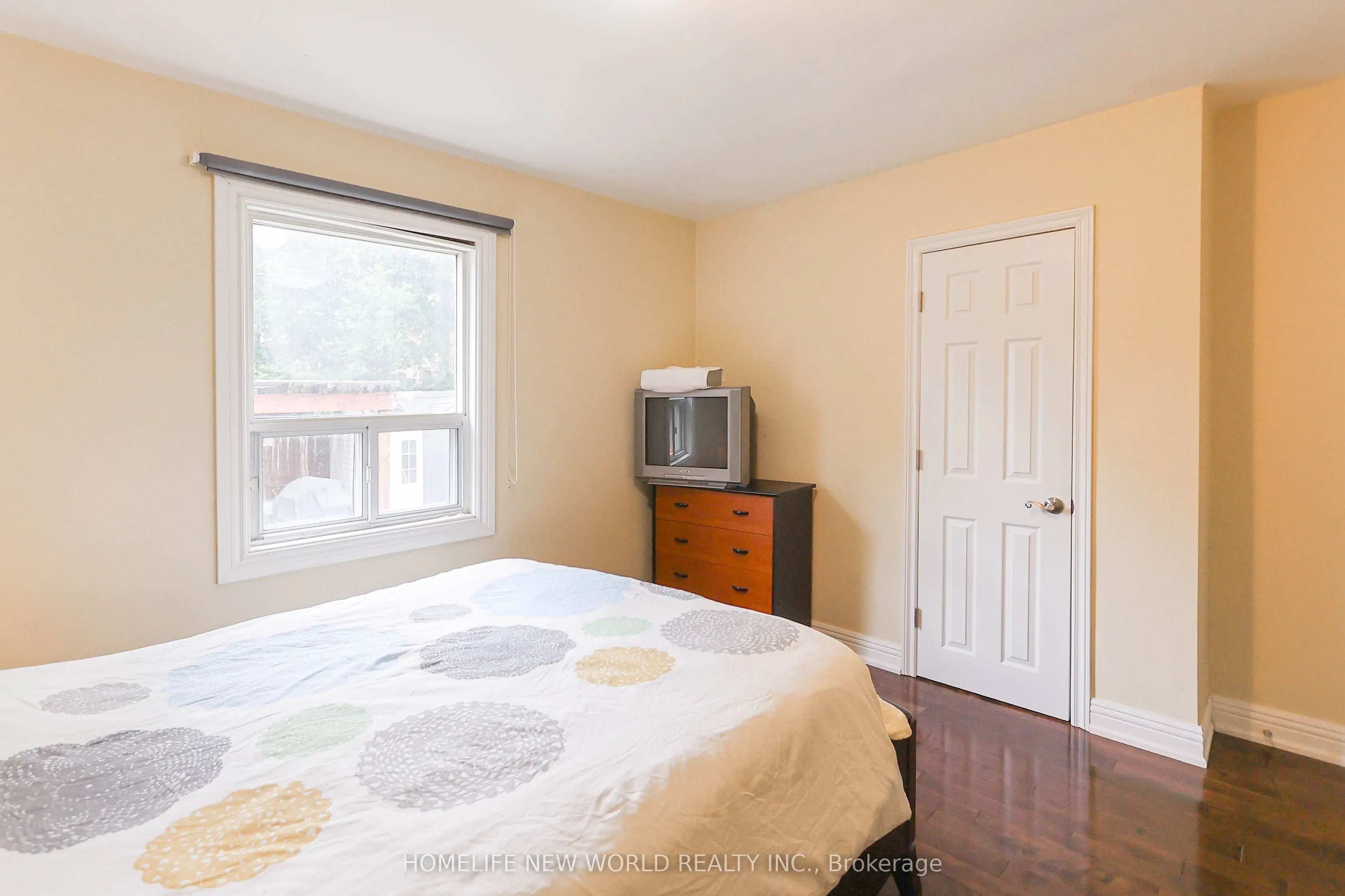 34 Greylawn Crescent