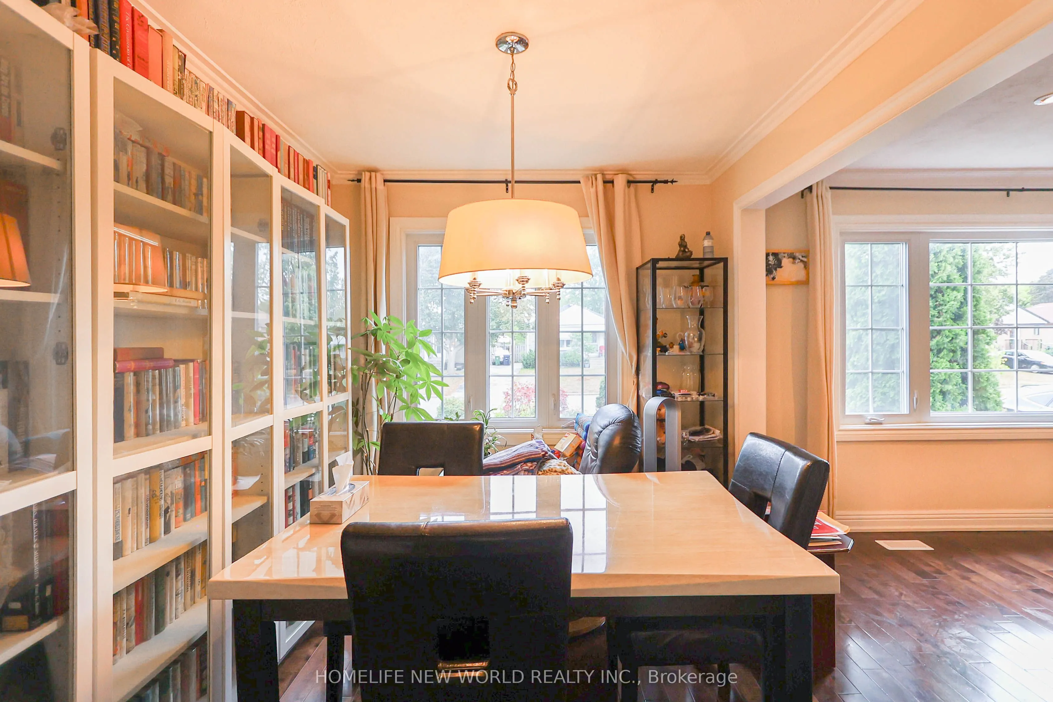 34 Greylawn Crescent