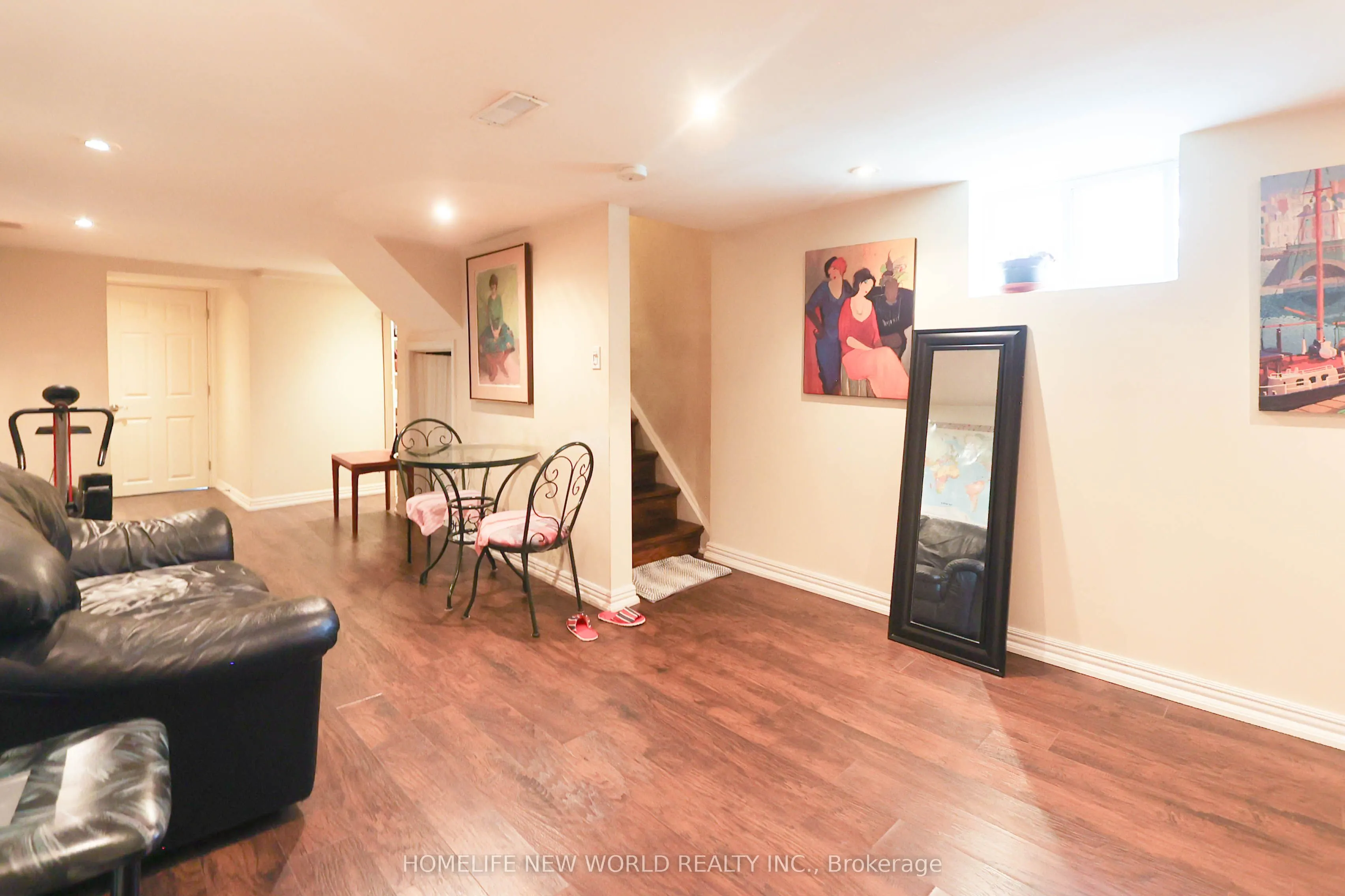 34 Greylawn Crescent